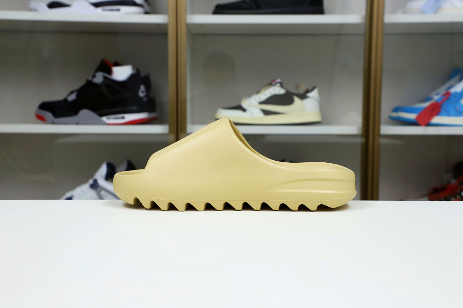 Yeezy Slide "sand" FW6344