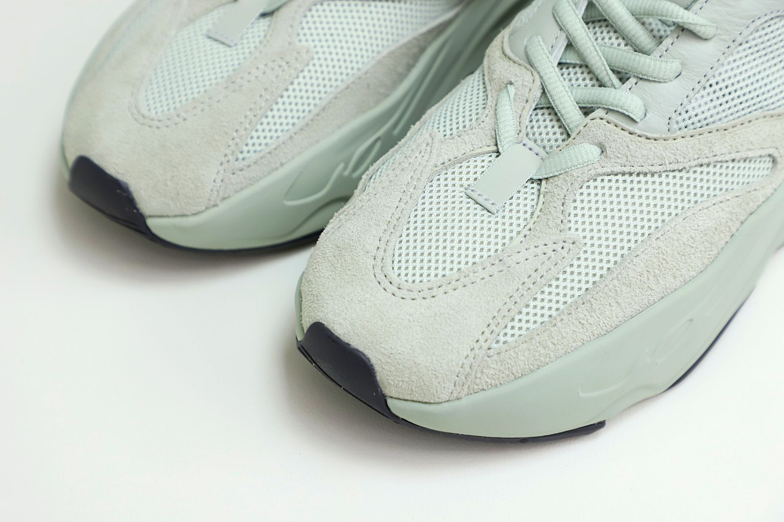 YEEZY BOOST 700 SALT