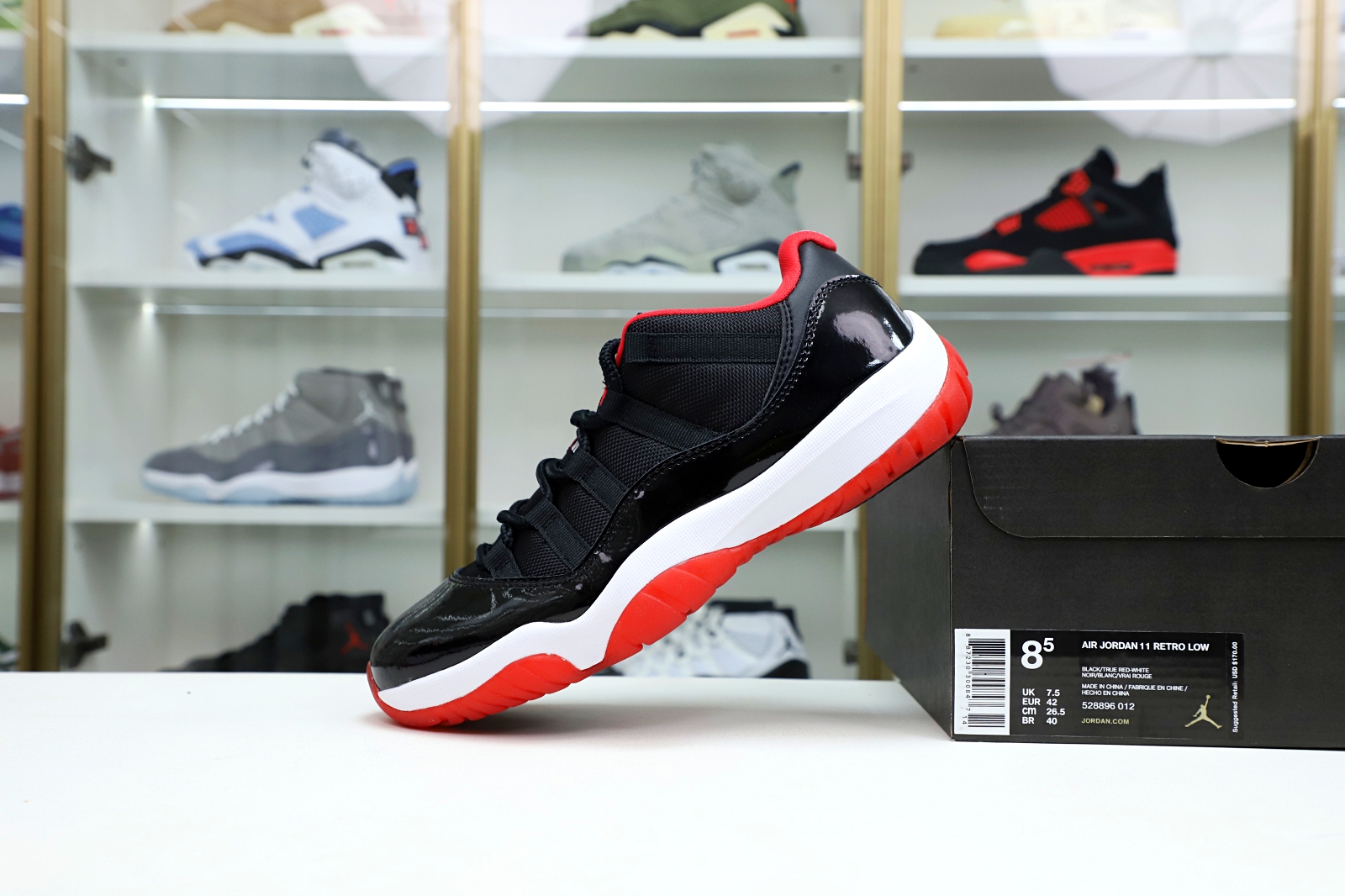 AIR JORDAN 11 RETRO BRED LOW