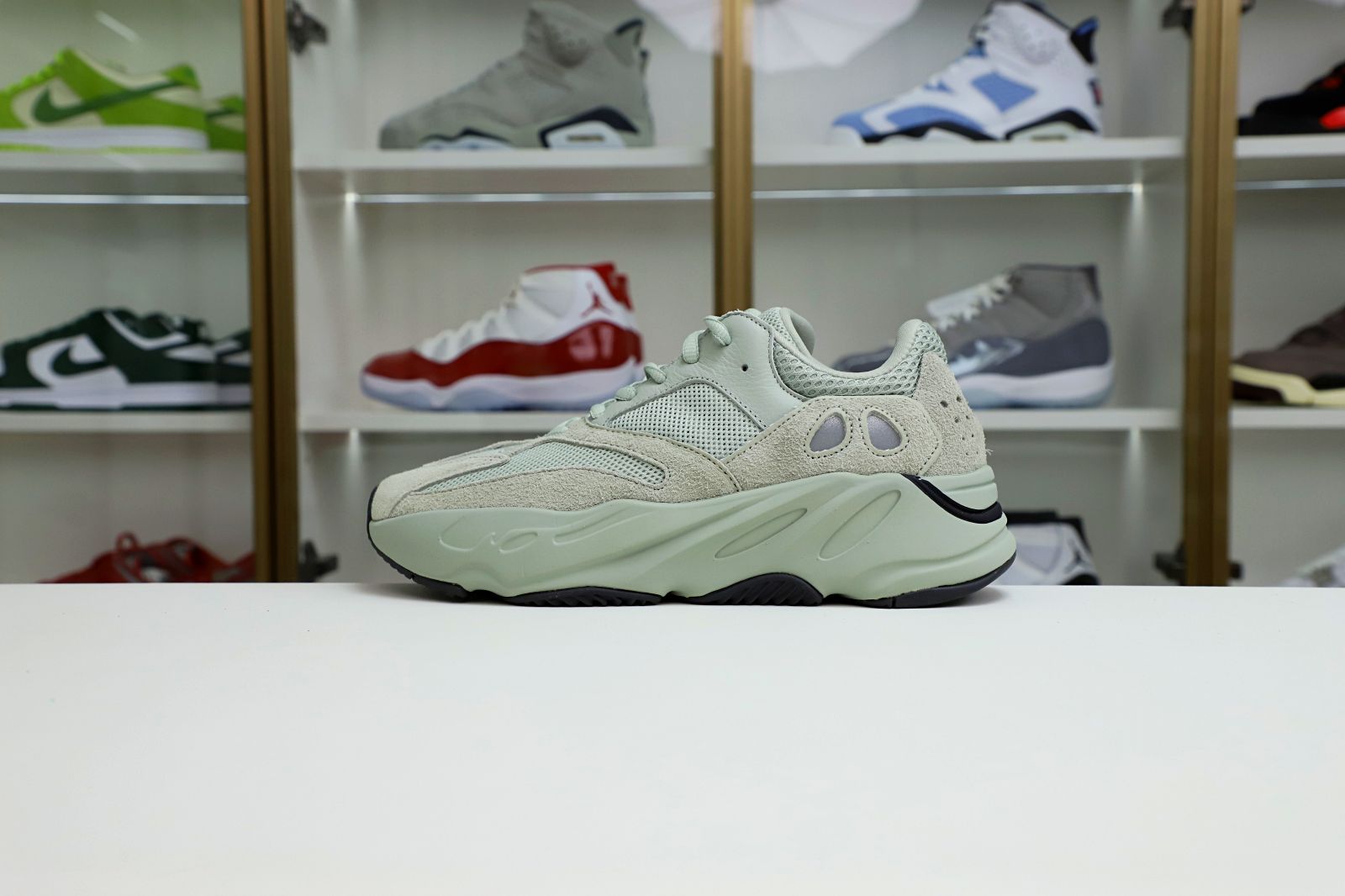 YEEZY BOOST 700 SALT