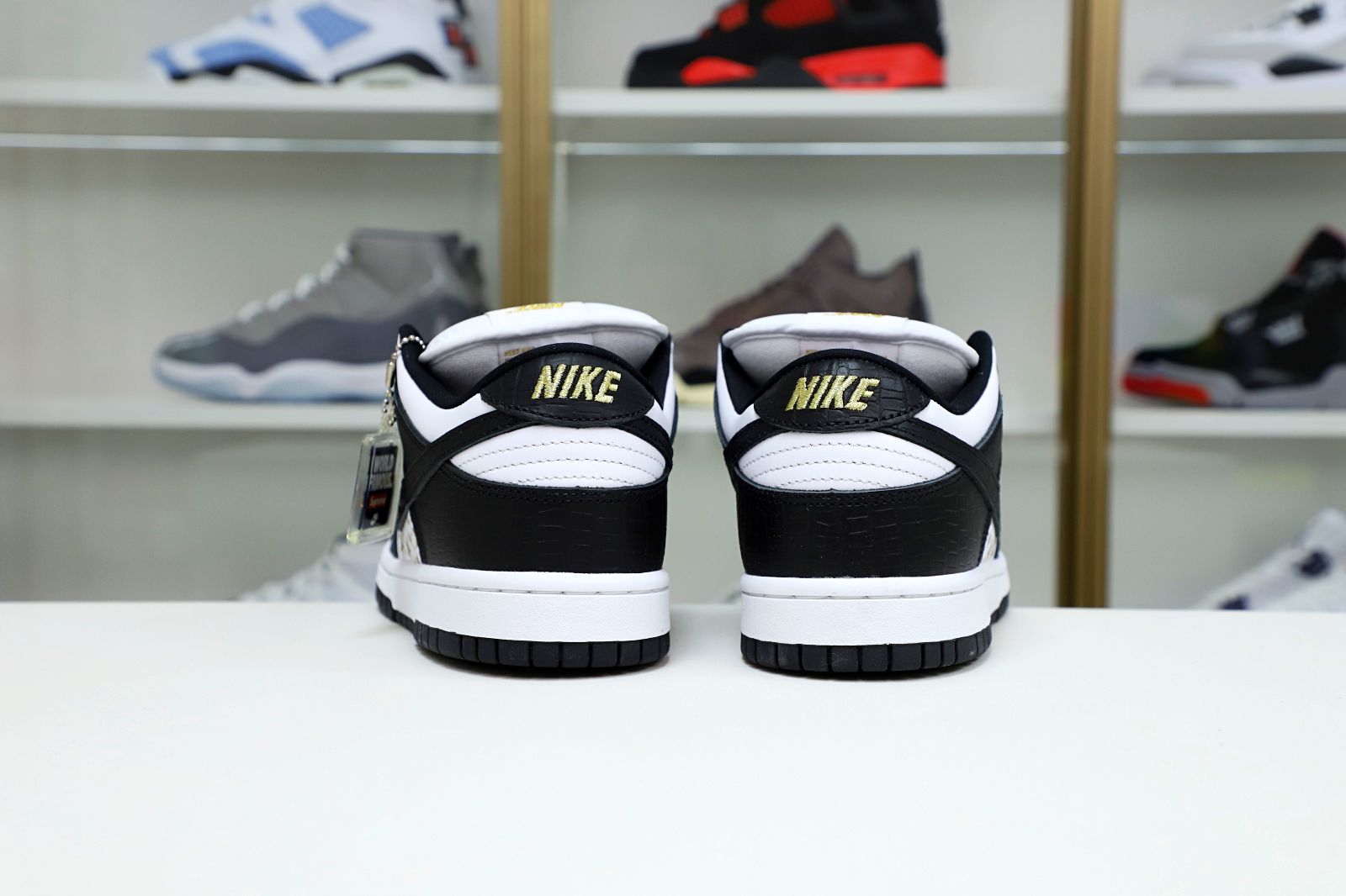 Sup*e x nike sb dunk low "black stars