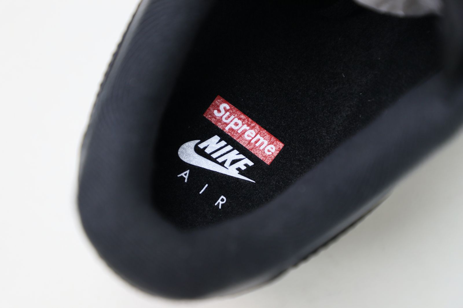 Sup*e nike air force 1 low "box logo"