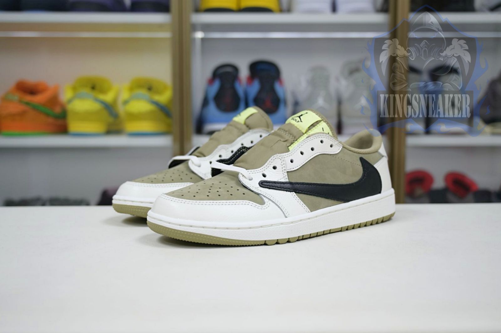 Travis Scott x Air Jordan 1 Low Golf 6.0