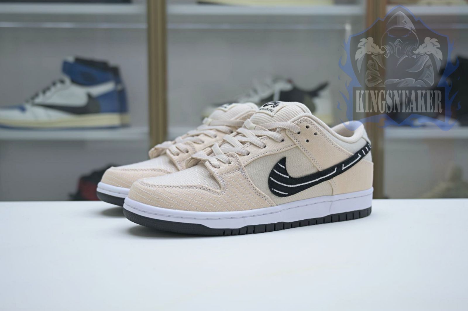 Albino & Preto x Nike Dunk SB Low Pro "Pearl White"