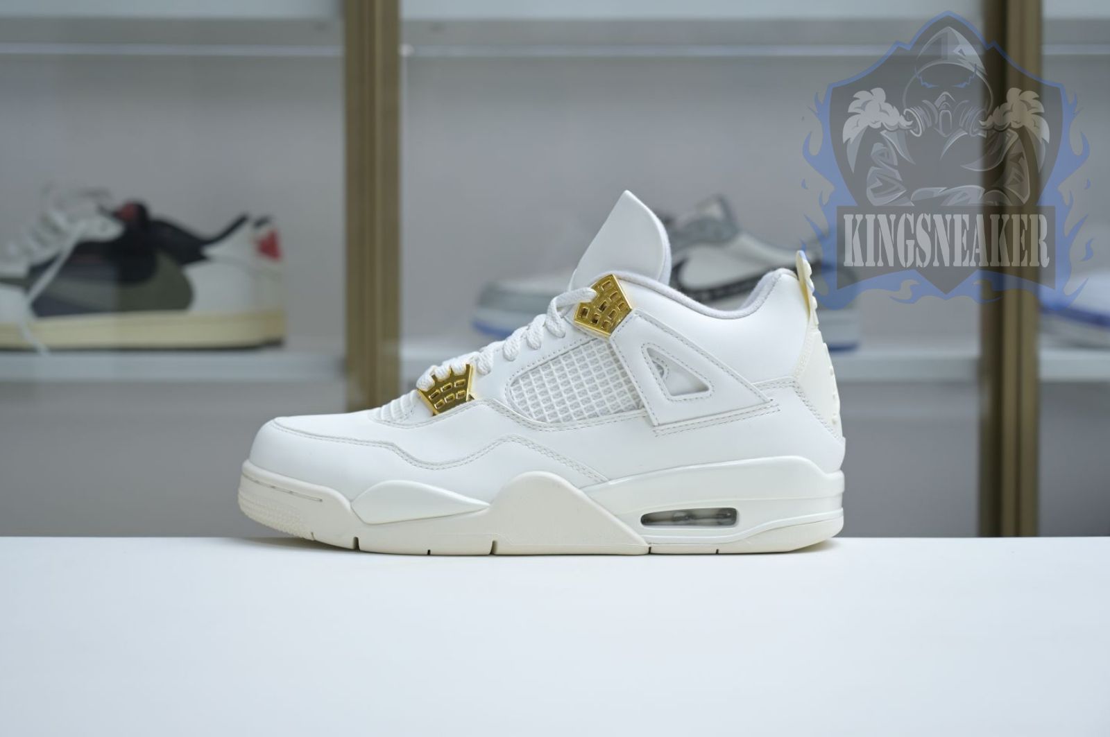 Air Jordan 4