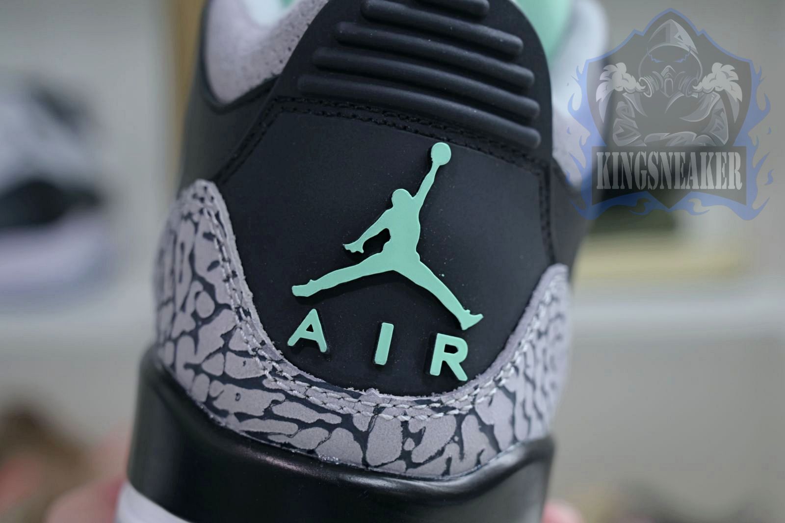 Air Jordan 3 Green Glow