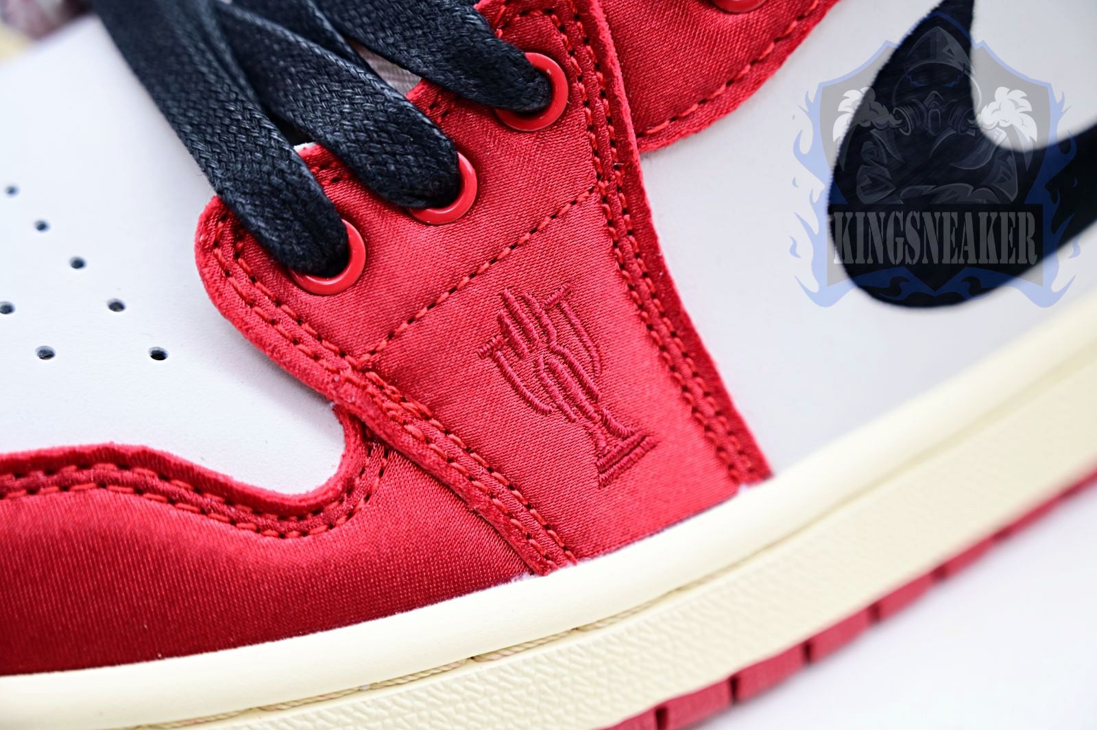 Trophy Room x Jordan Air Jordan 1 Low OG “Away”