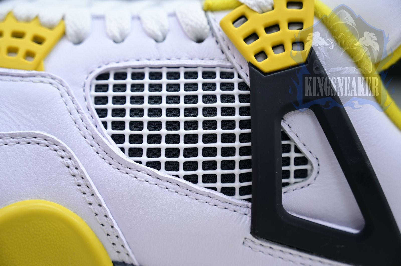 Jordan Air Jordan 4 "Vivid Sulfur"