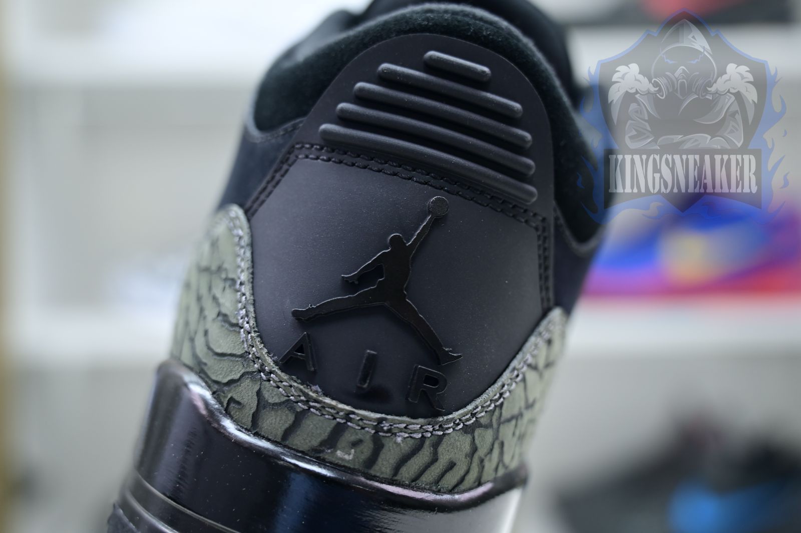 AIR JORDAN 3 RETRO