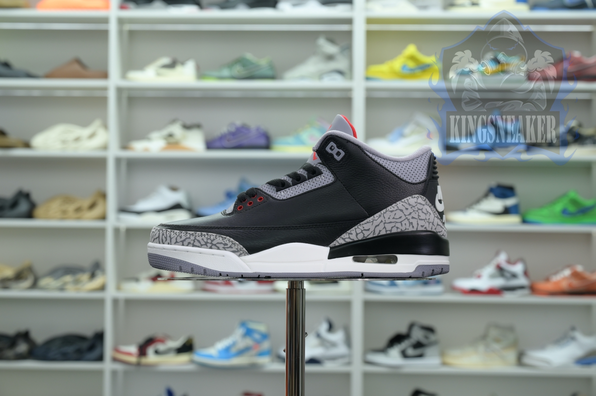 Air Jordan 3“Black Cement Reimagined”