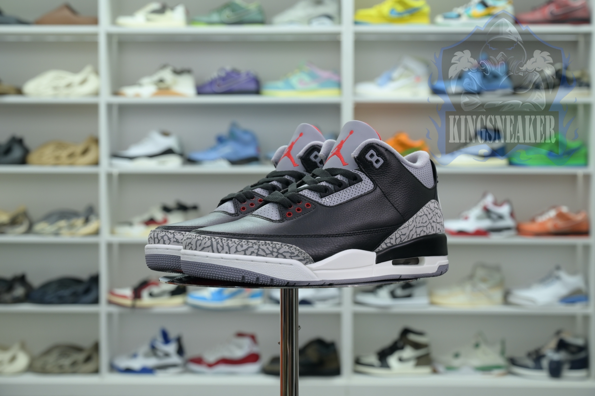 Air Jordan 3“Black Cement Reimagined”