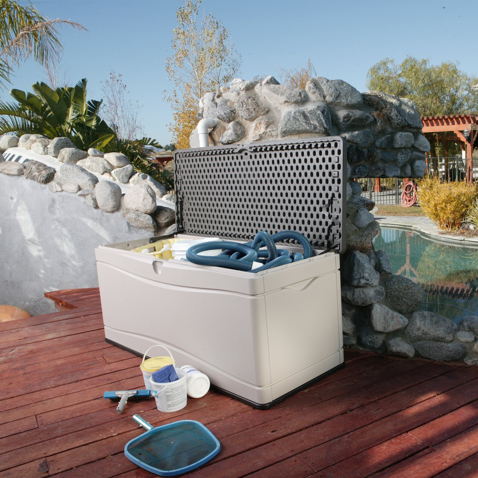 【Storage Shed】Lifetime 130 Gallons Gallon Water Resistant Plastic