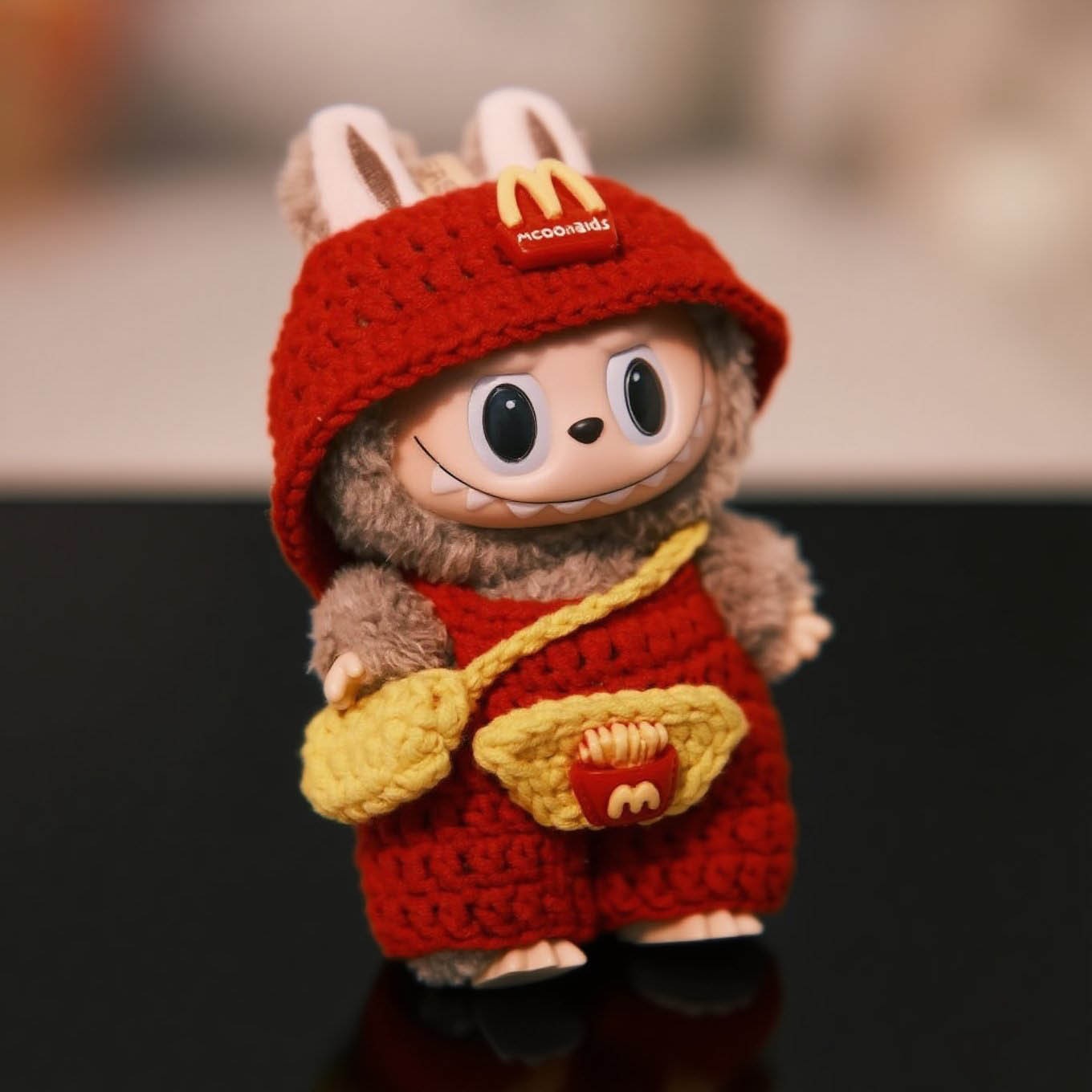 McDonald's labubu baby clothes crocheted 17cm third generation macaron vinyl doll clothes handmade