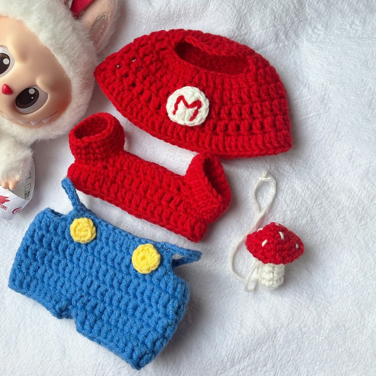 McDonald's labubu baby clothes crocheted 17cm third generation macaron vinyl doll clothes handmade