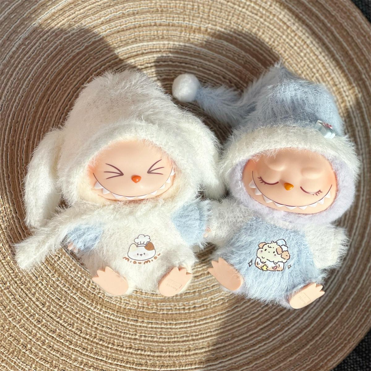 One and two generations of labubu vinyl doll baby clothes sitting party labubu sitting doll for one-piece clothes winter
