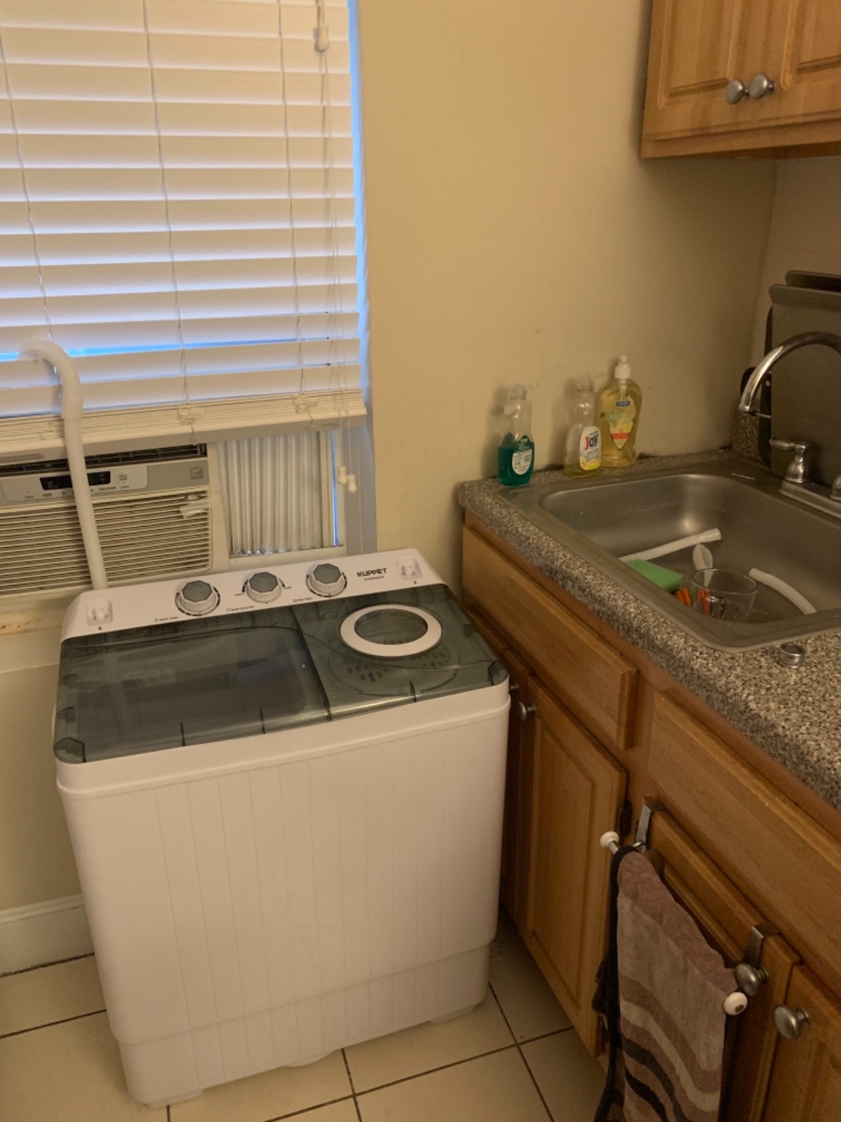 【Appliances】KUPPET Compact Twin Tub Portable Mini Washing Machine 26lbs