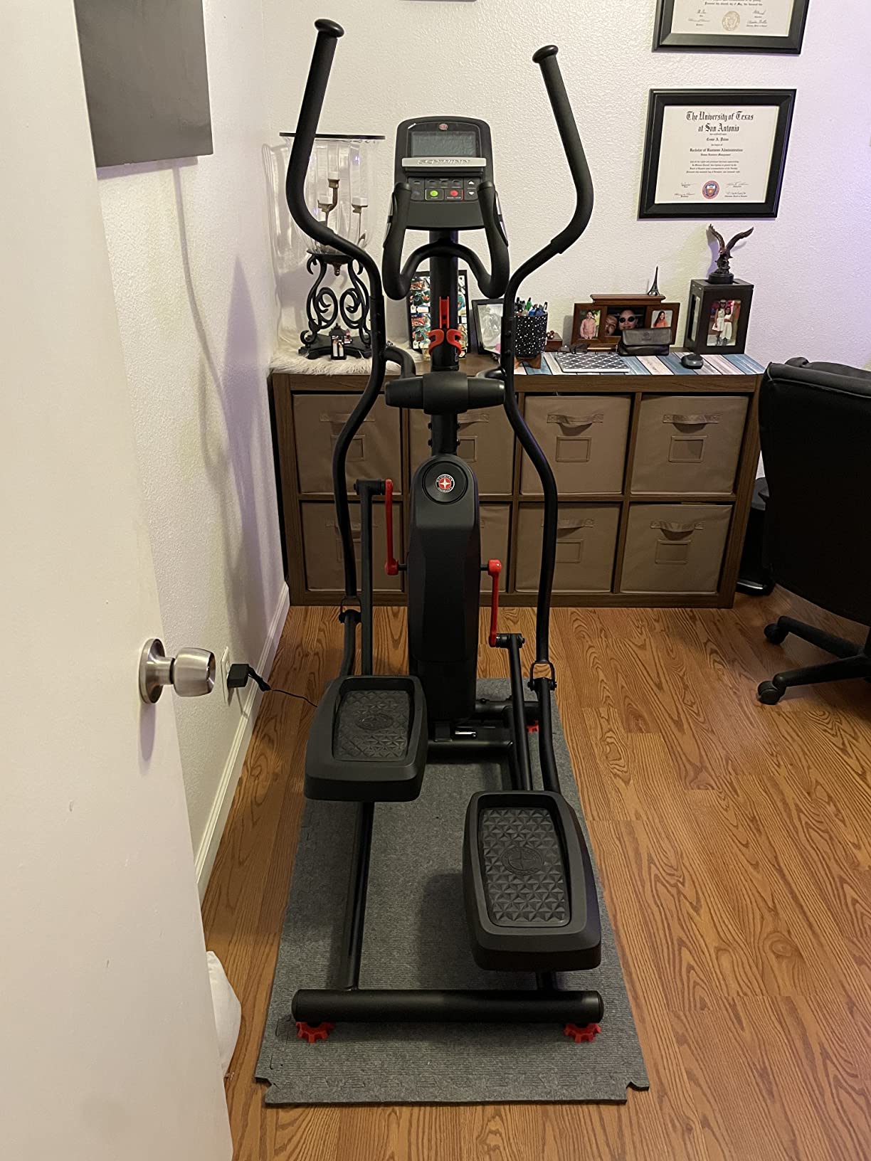 【Sports&Outdoors】SCHWINN Fitness 411 Compact Elliptical Machine Econ