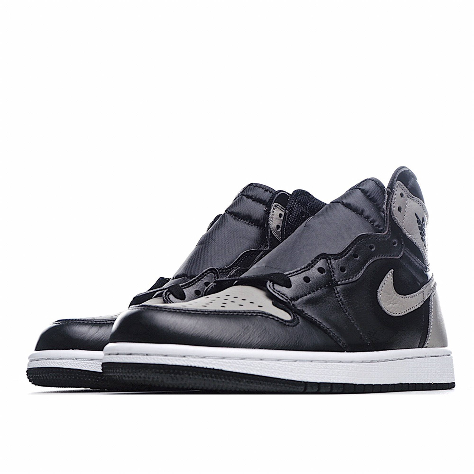 Air Jordan 1 Retro High OG Basketball Shoes