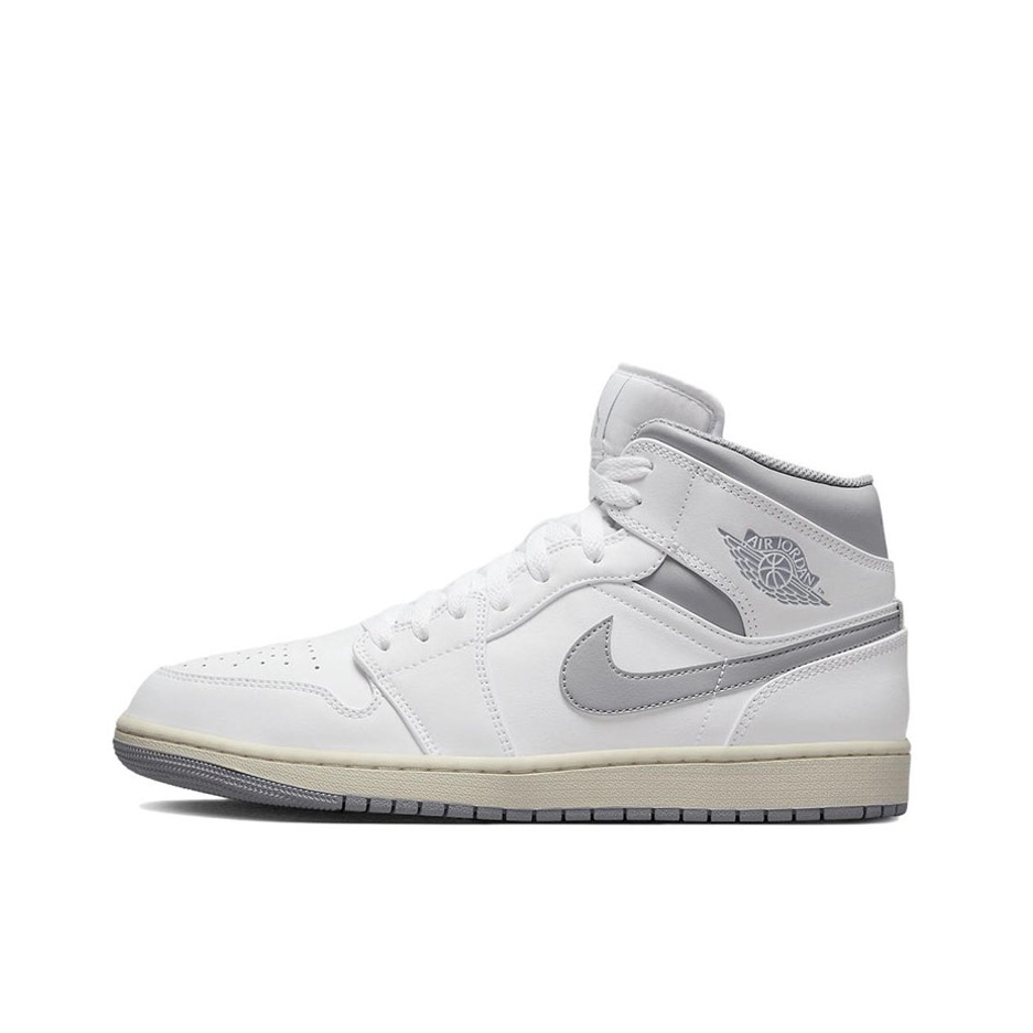 Air Jordan 1 Retro High OG Basketball Shoes
