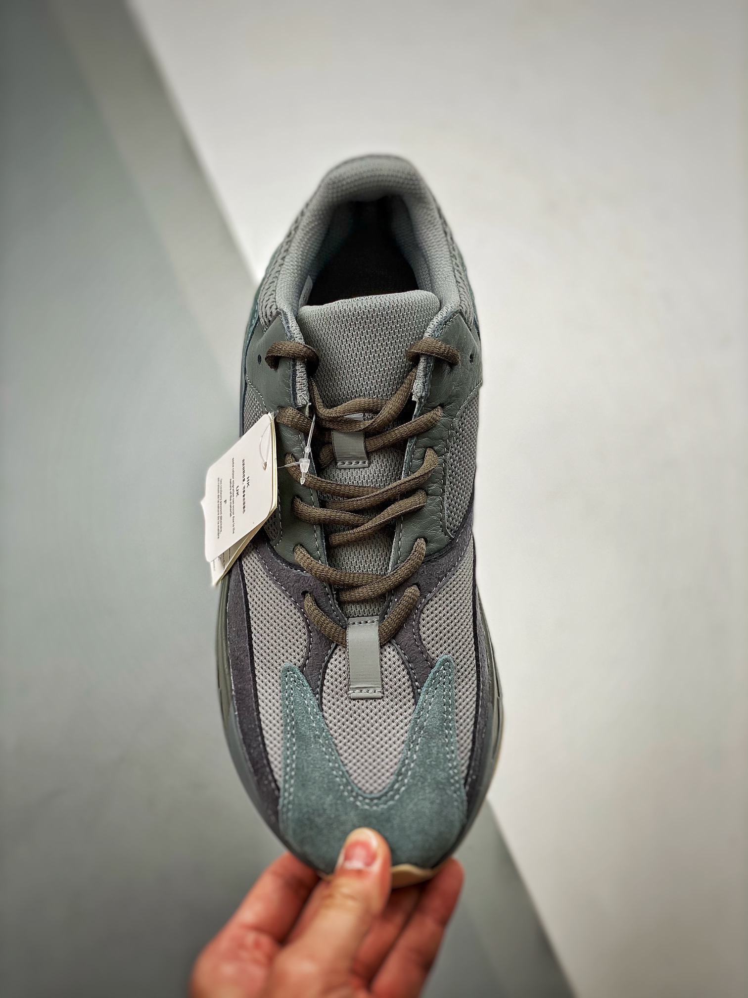 Unisex Yeezy Boost 700 Fashion Casual Shoes