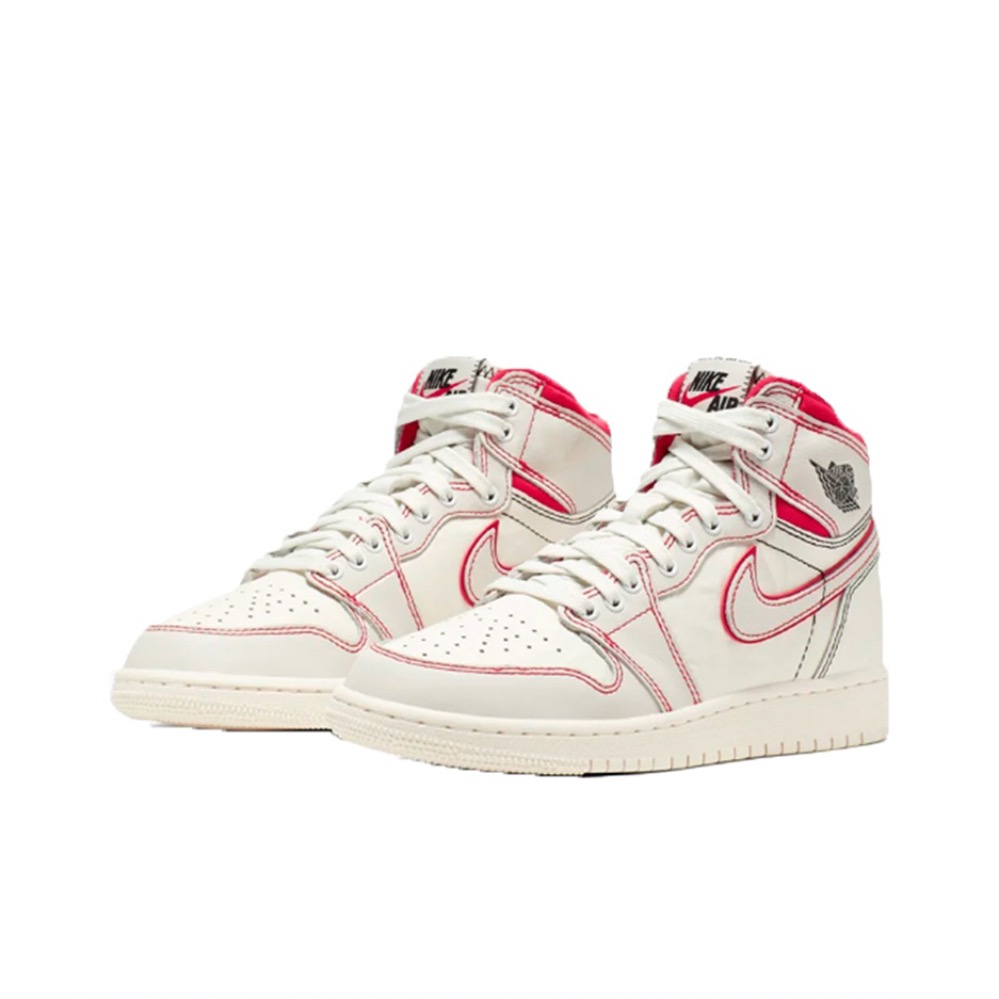 Air Jordan 1 Retro High OG Basketball Shoes