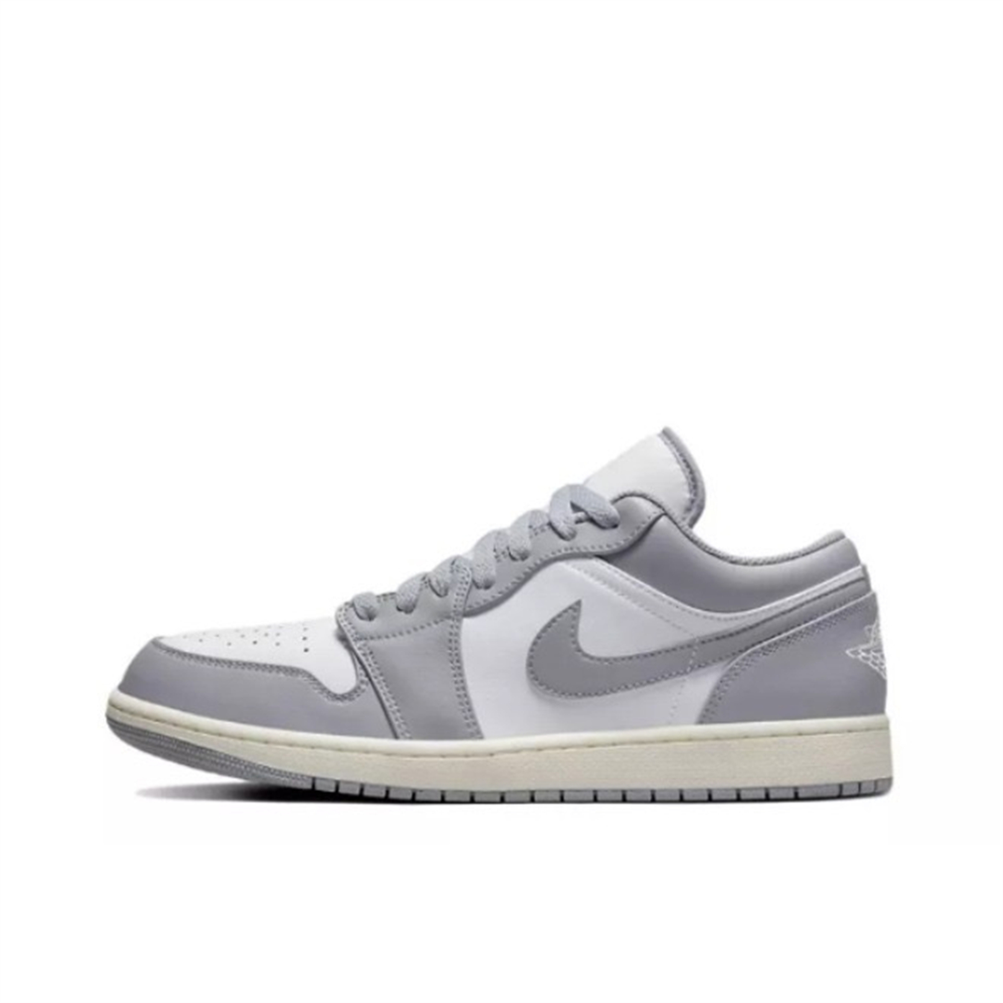 Air Jordan 1 Retro Low Basketball Shoes