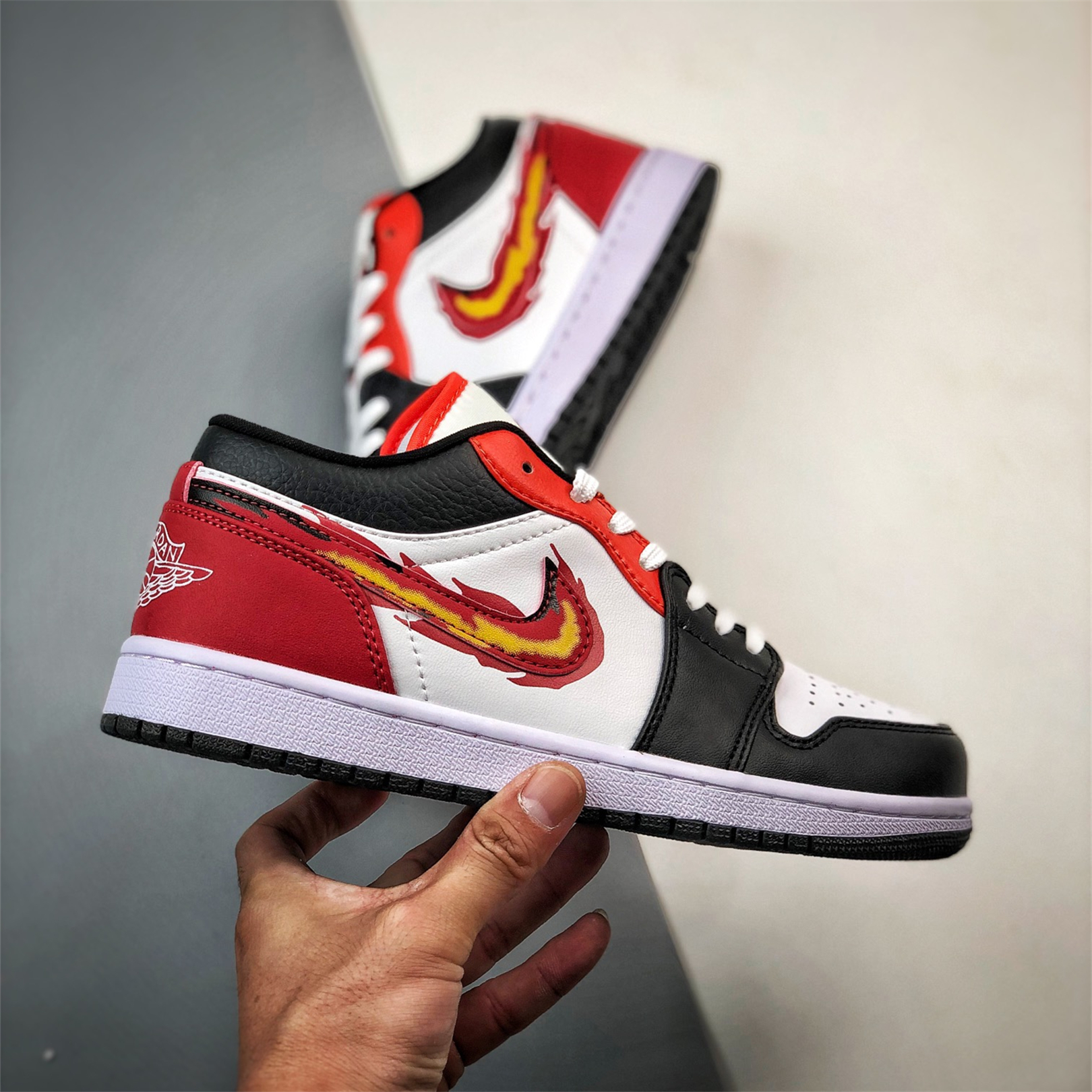 Air Jordan 1 Retro Low Basketball Shoes
