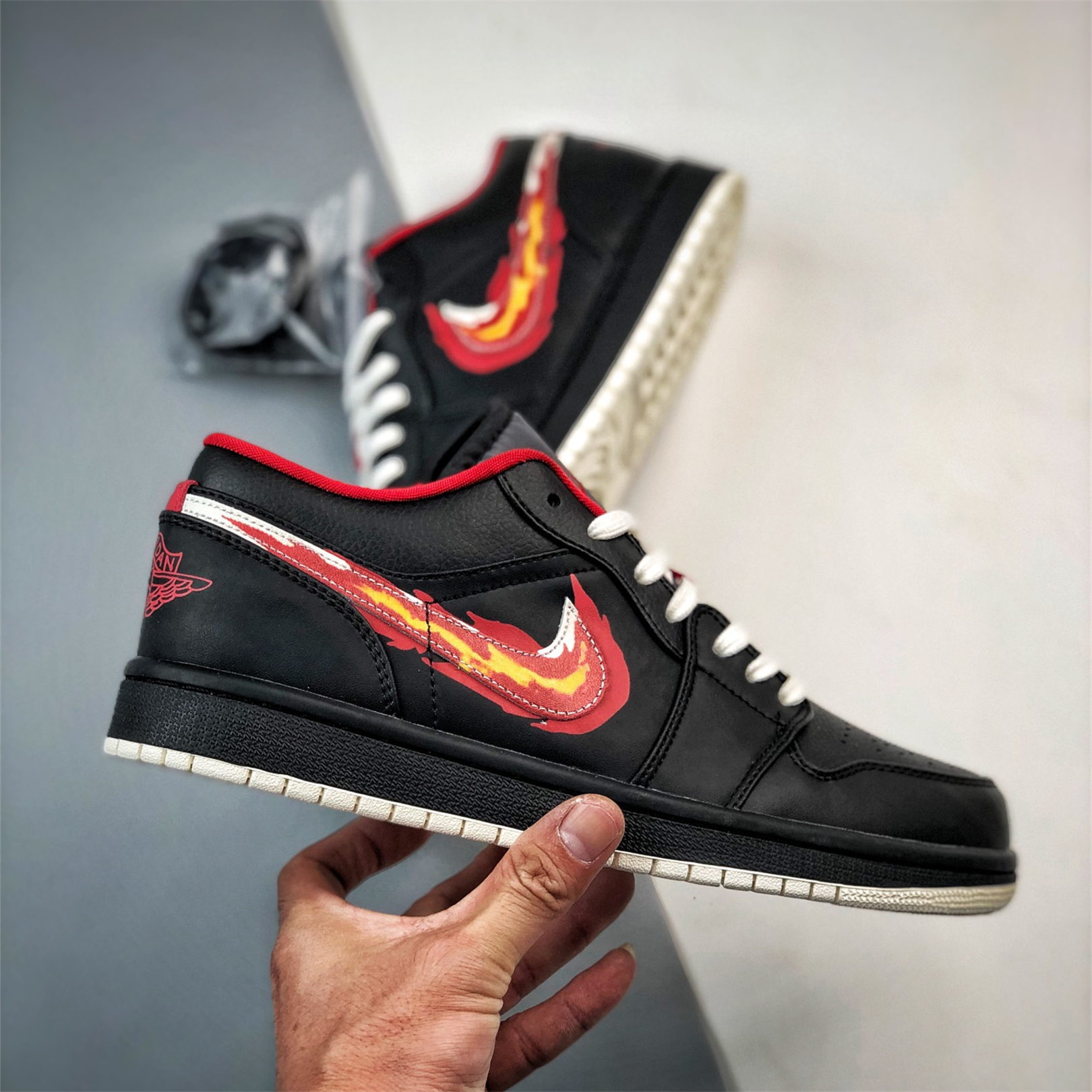 Air Jordan 1 Retro Low Basketball Shoes