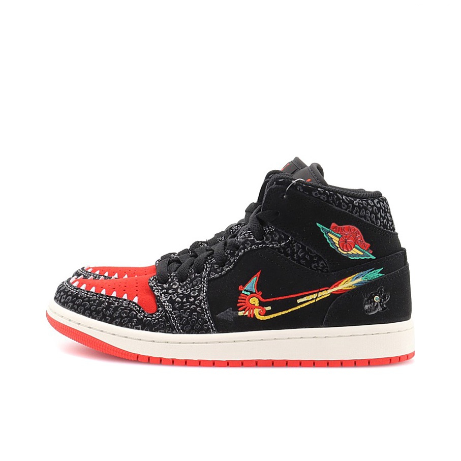 Air Jordan 1 Retro High OG Basketball Shoes