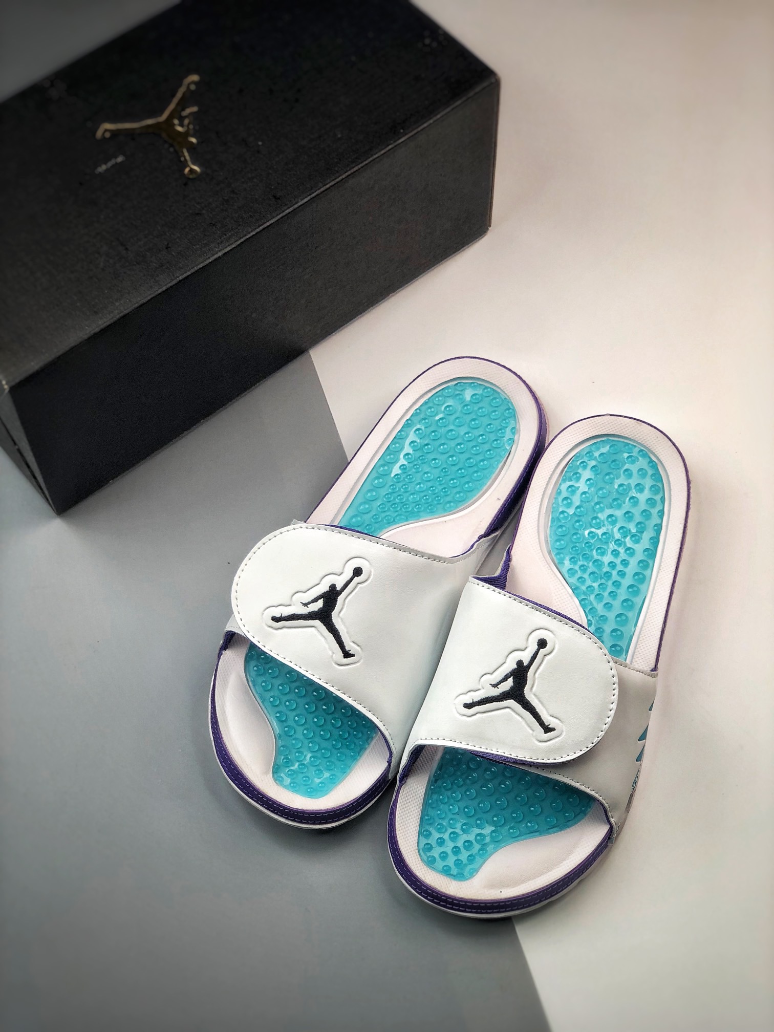 Unisex Fashion Slippers