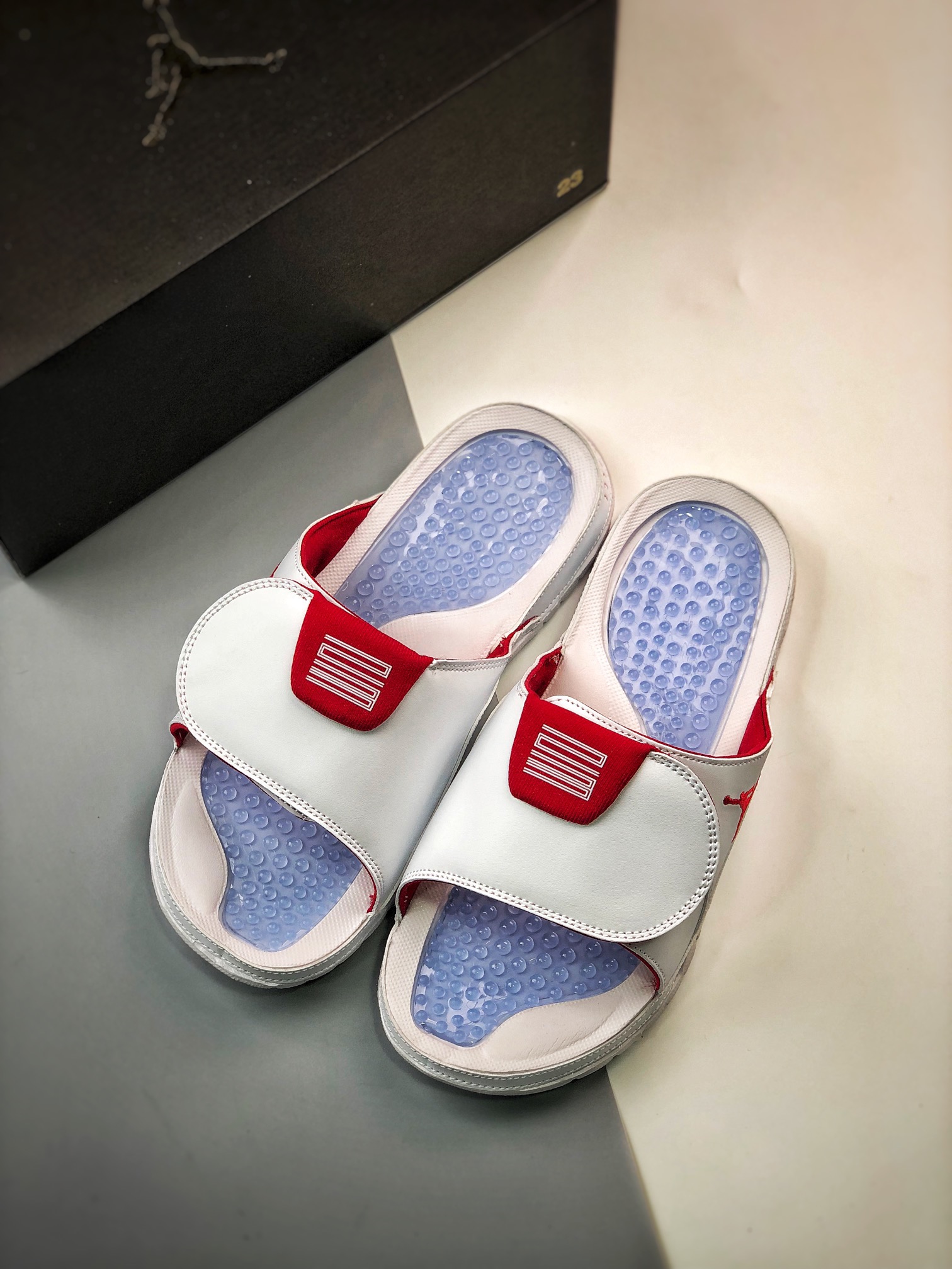 Unisex Fashion Slippers