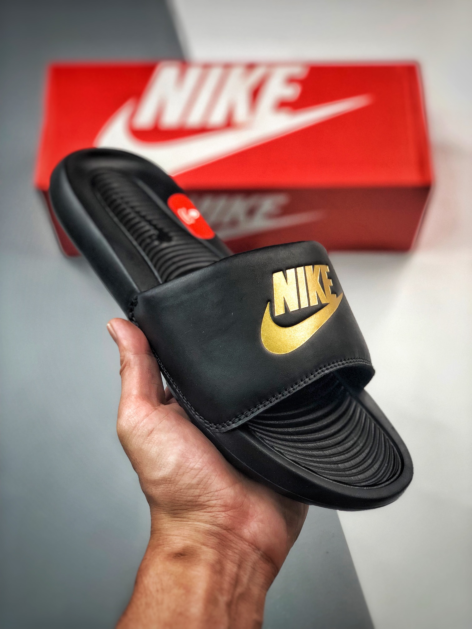 Unisex Fashion Slippers