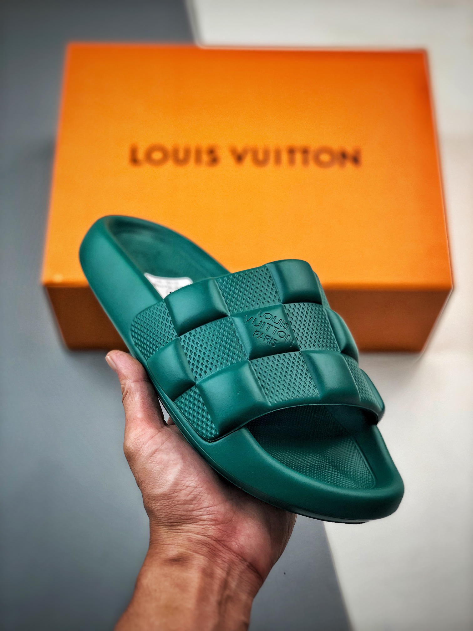 Unisex Fashion Slippers