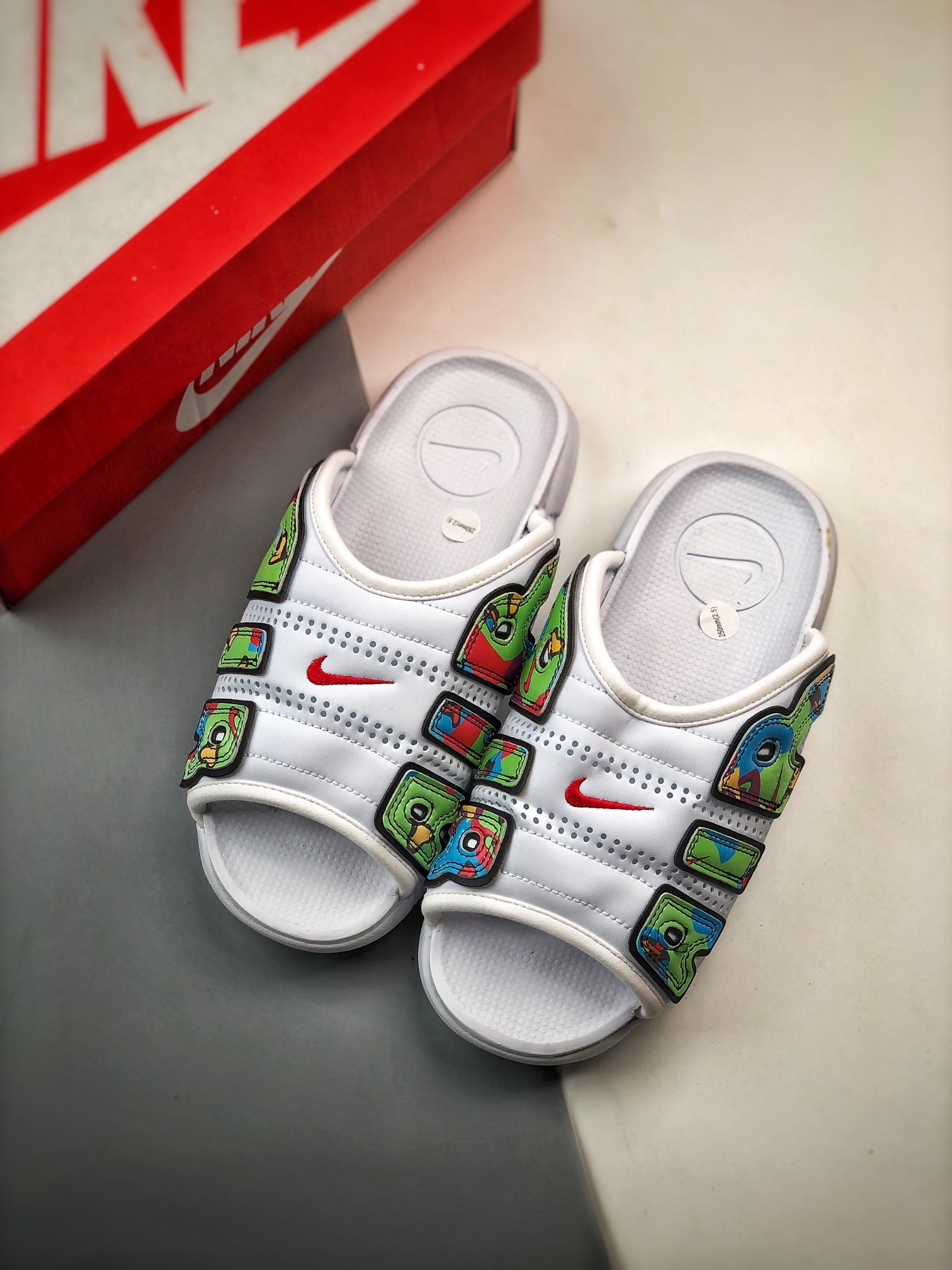 Unisex Fashion Slippers