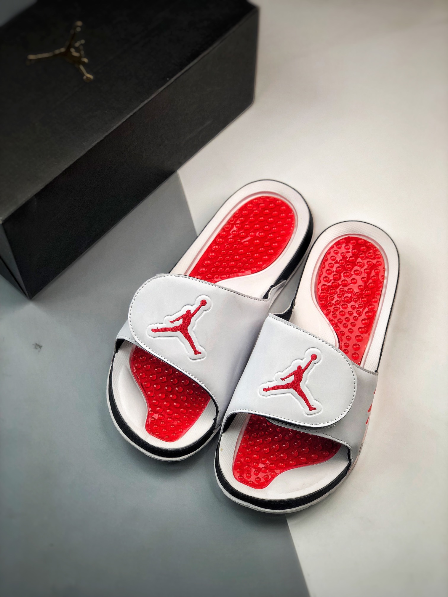 Unisex Fashion Slippers