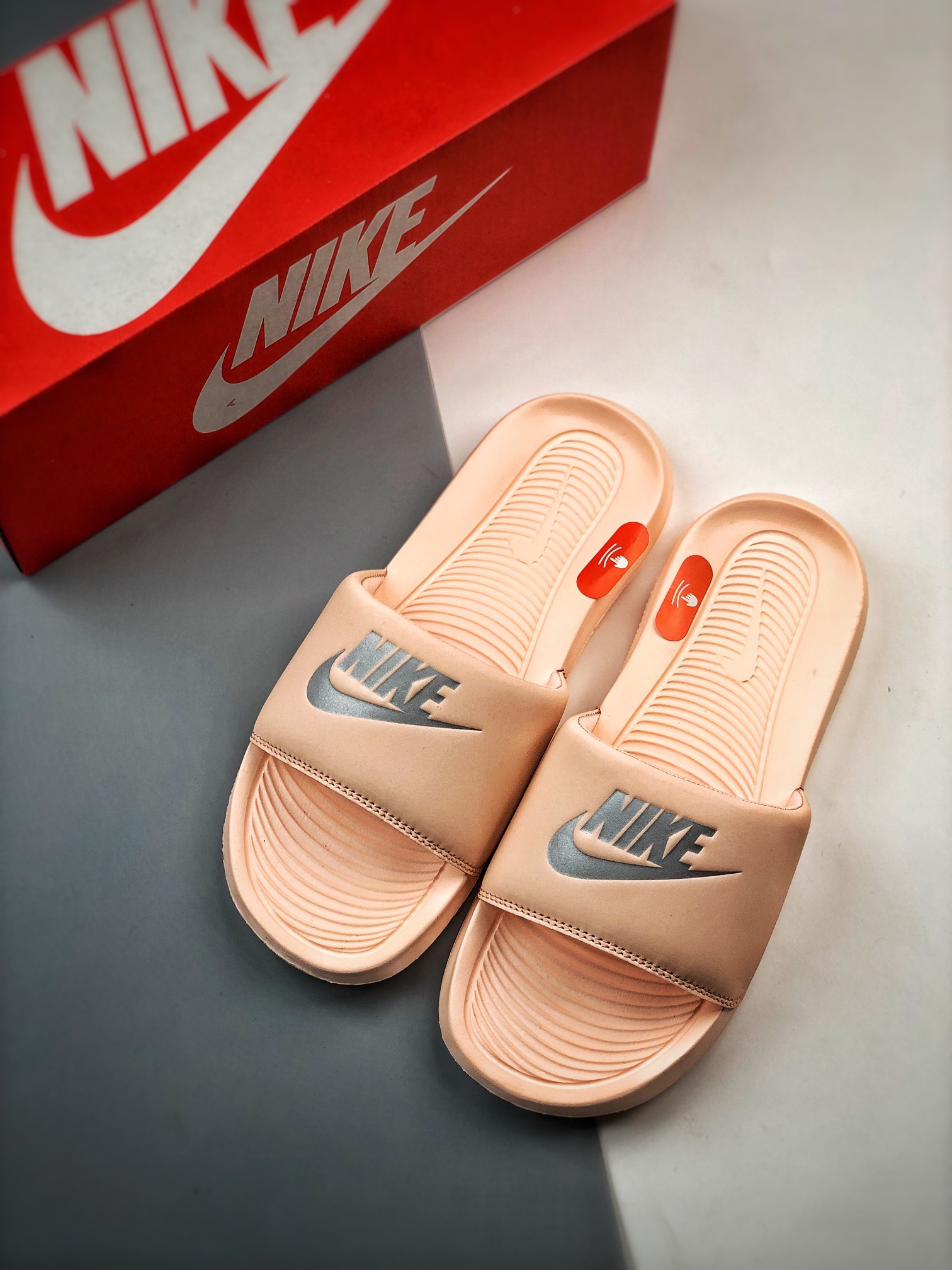 Unisex Fashion Slippers