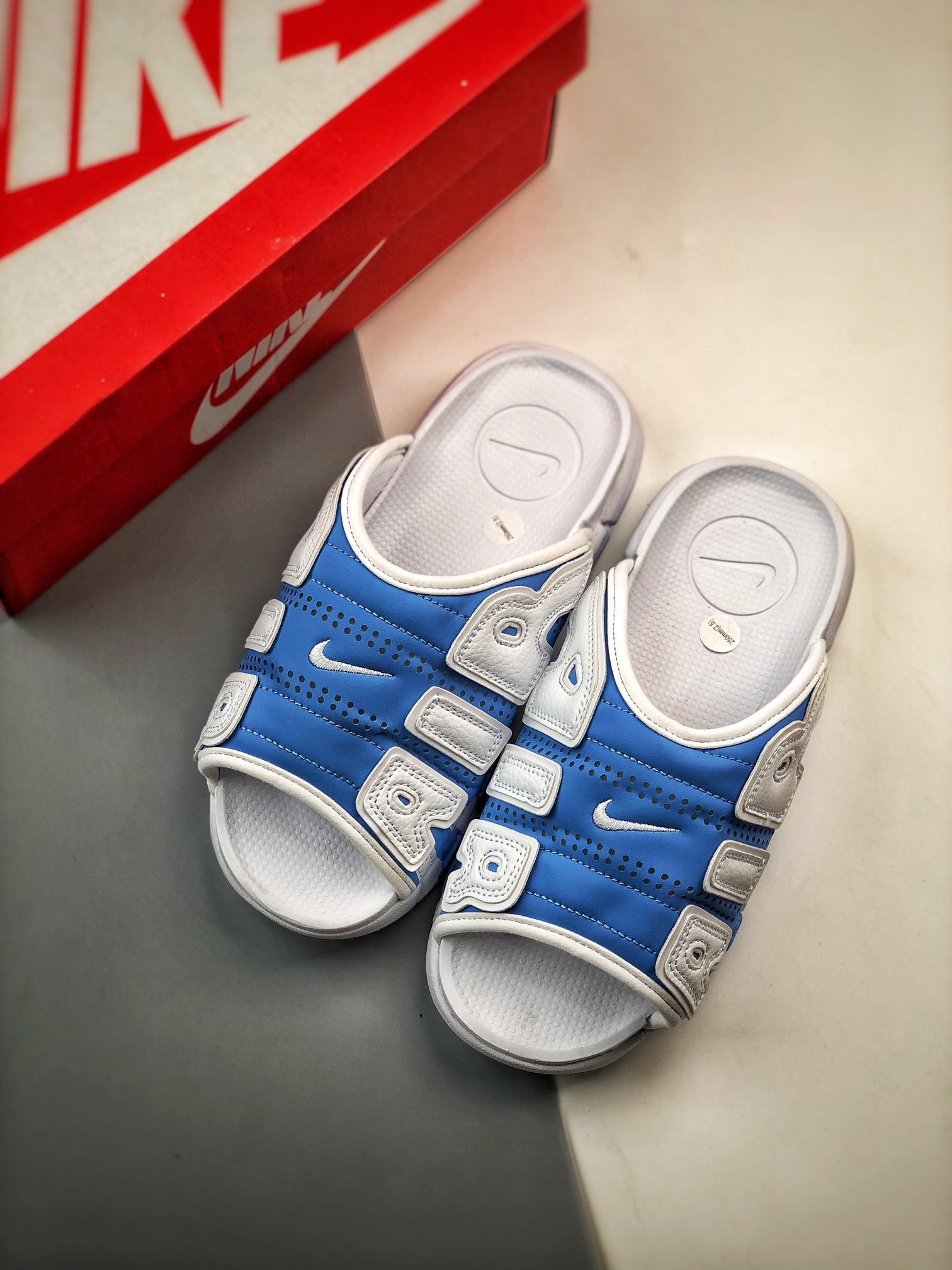 Unisex Fashion Slippers
