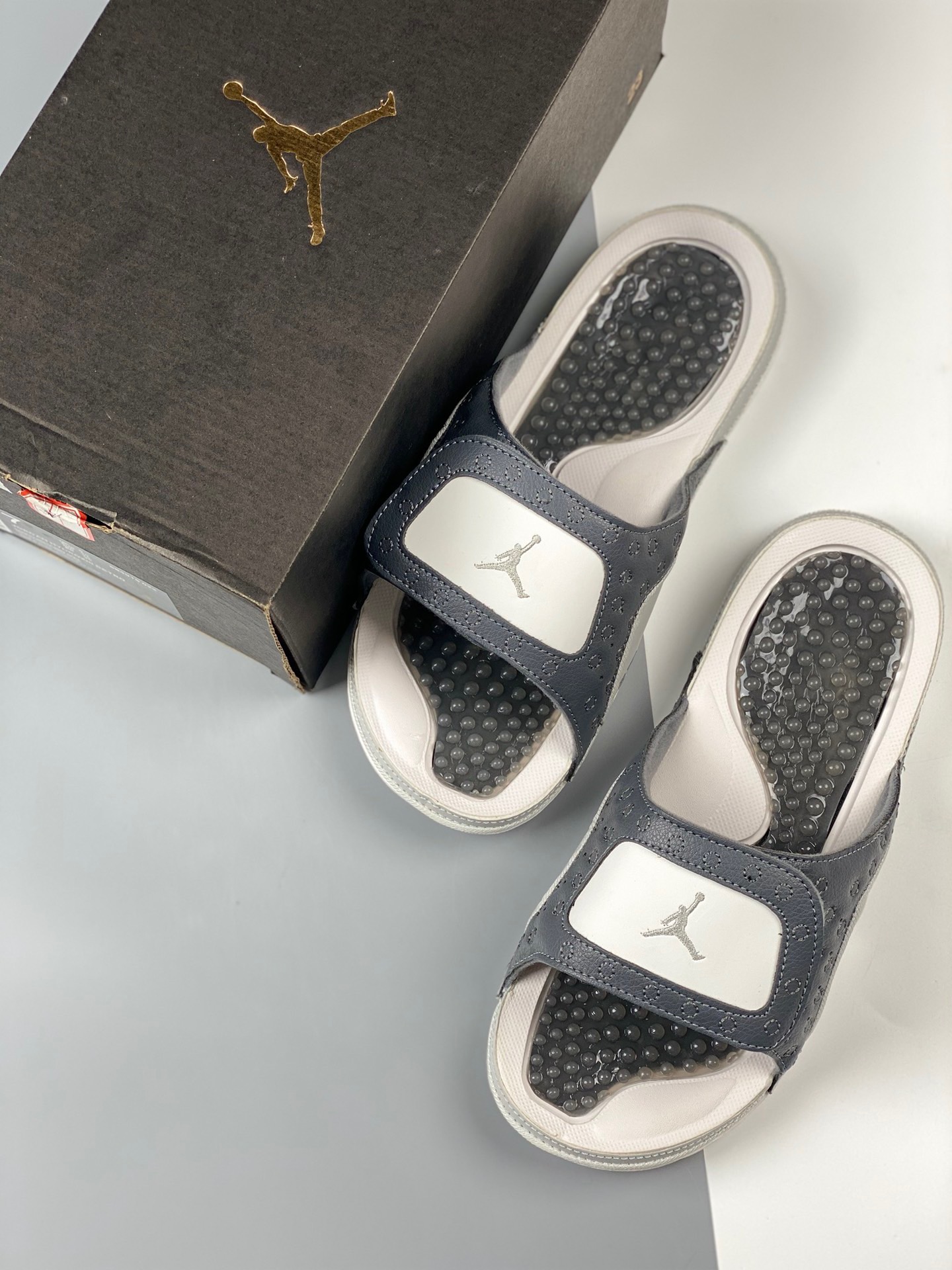 Unisex Fashion Slippers