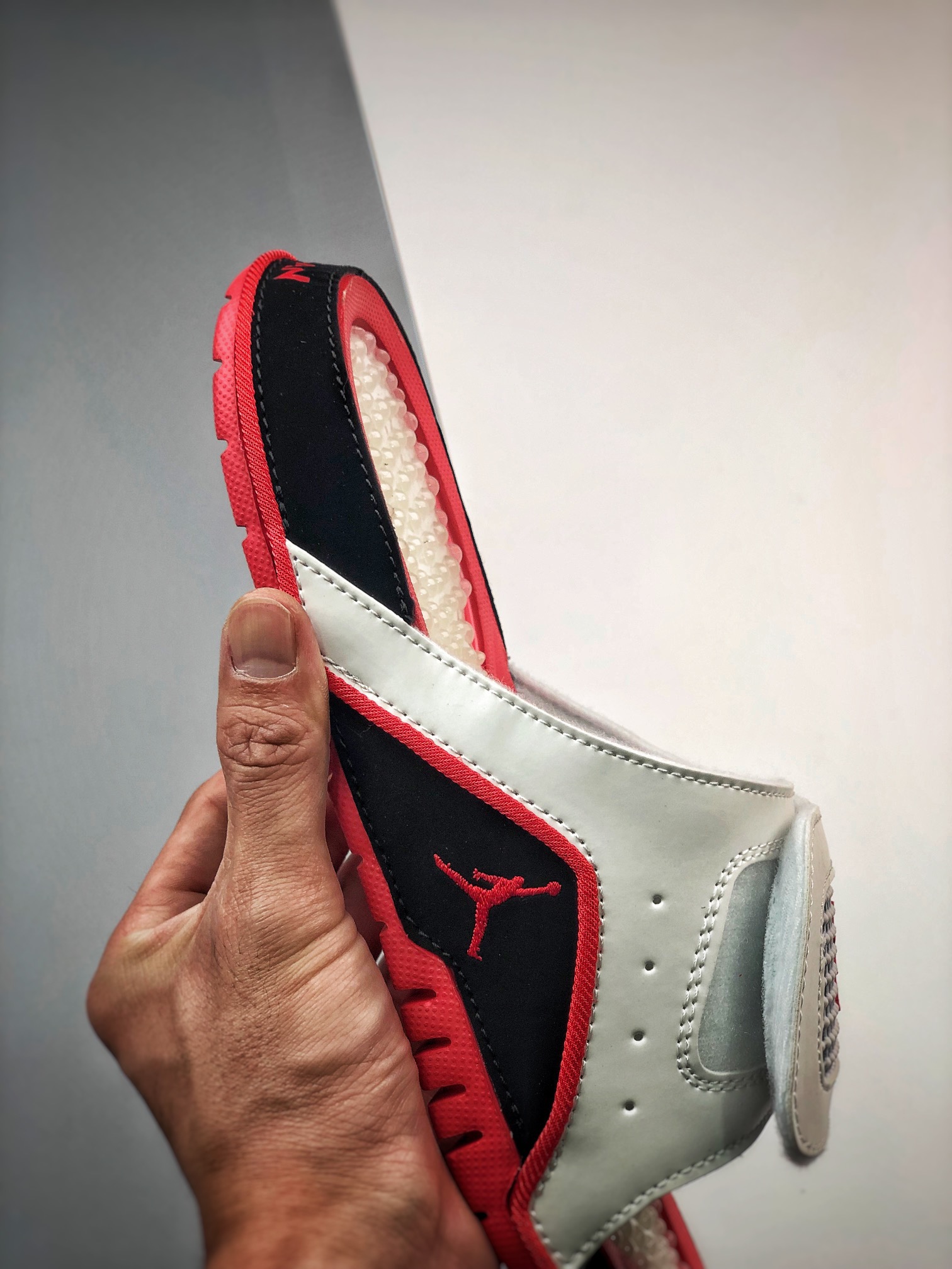 Unisex Fashion Slippers