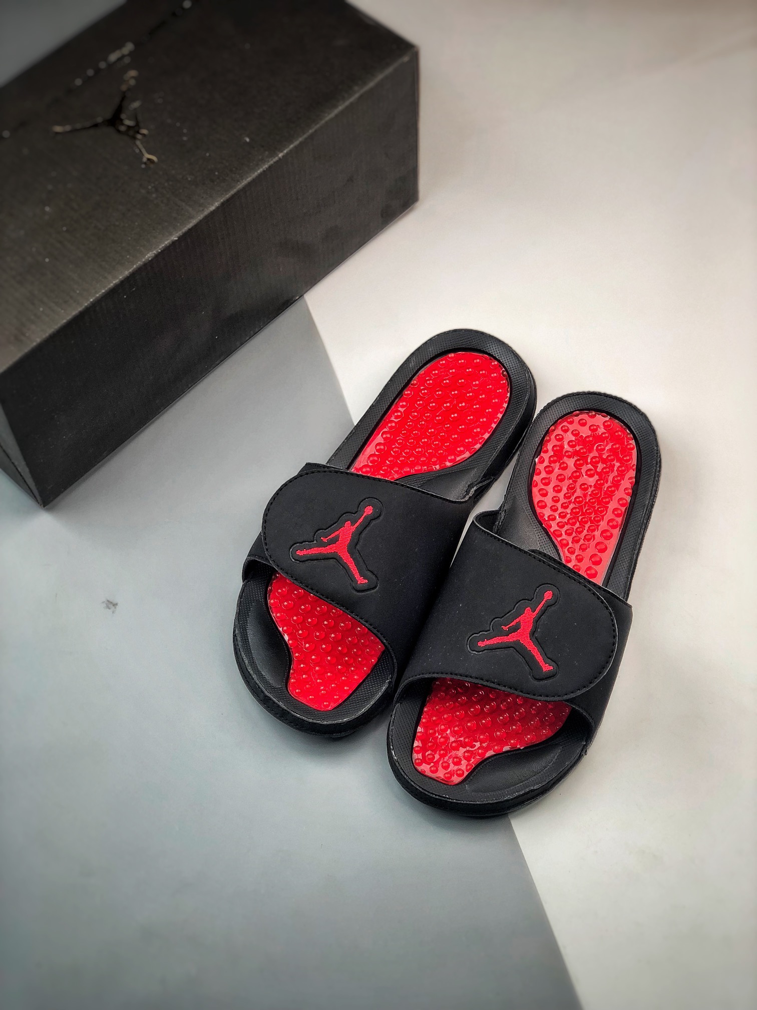 Unisex Fashion Slippers