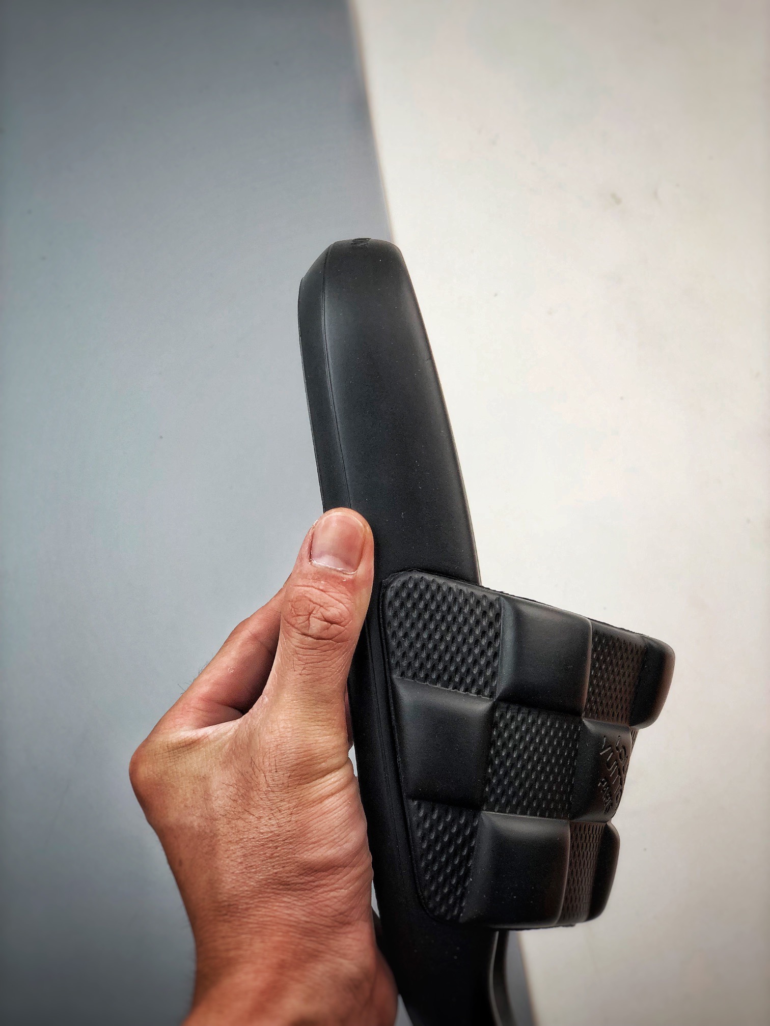 Unisex Fashion Slippers