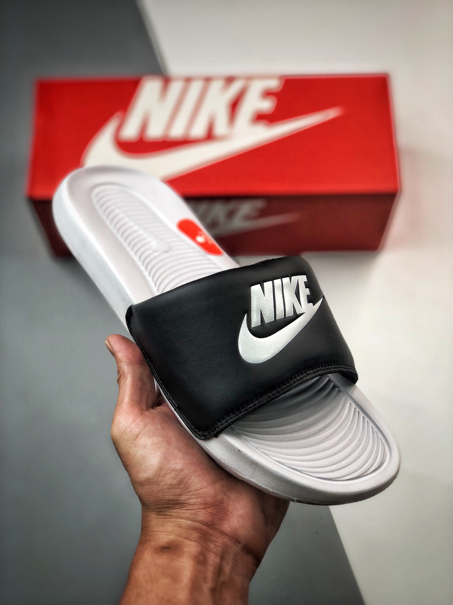 Unisex Fashion Slippers