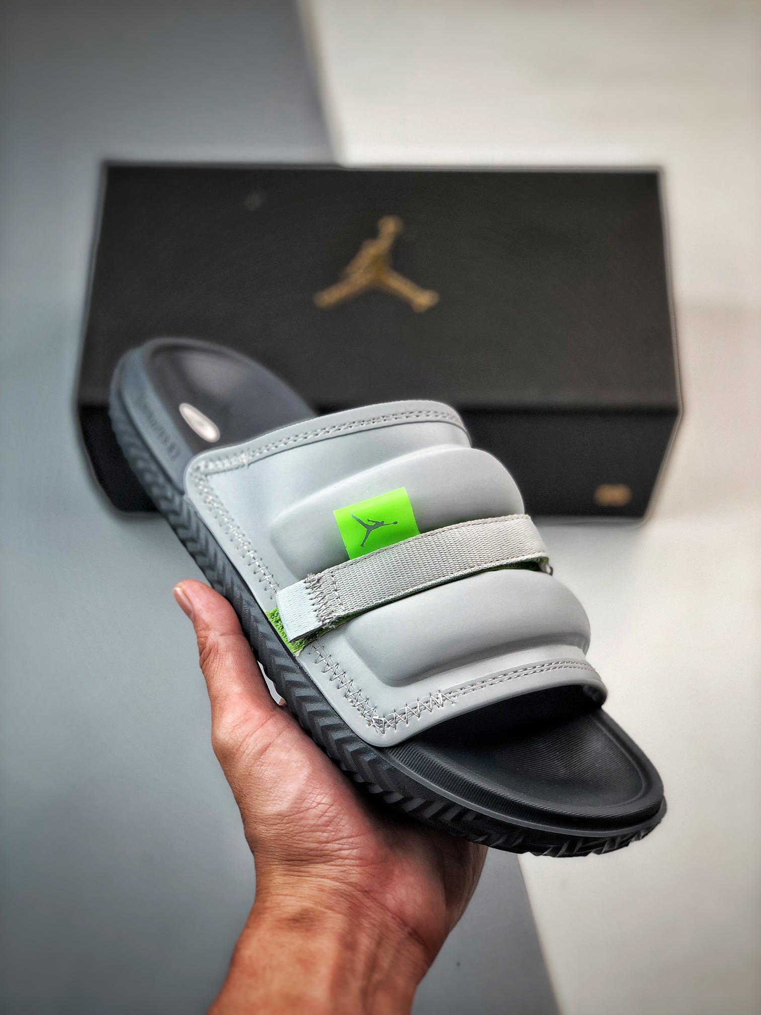 Unisex Fashion Slippers