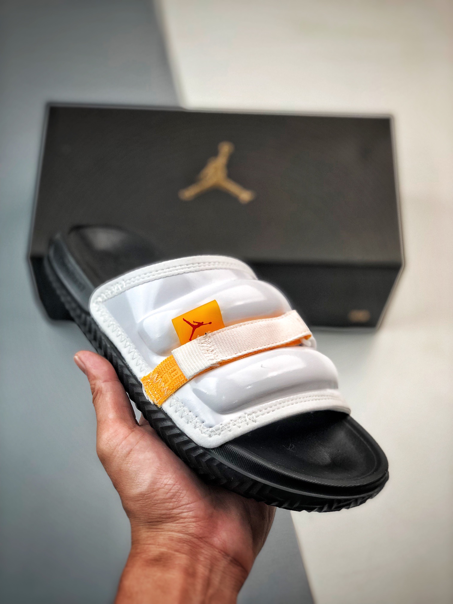 Unisex Fashion Slippers