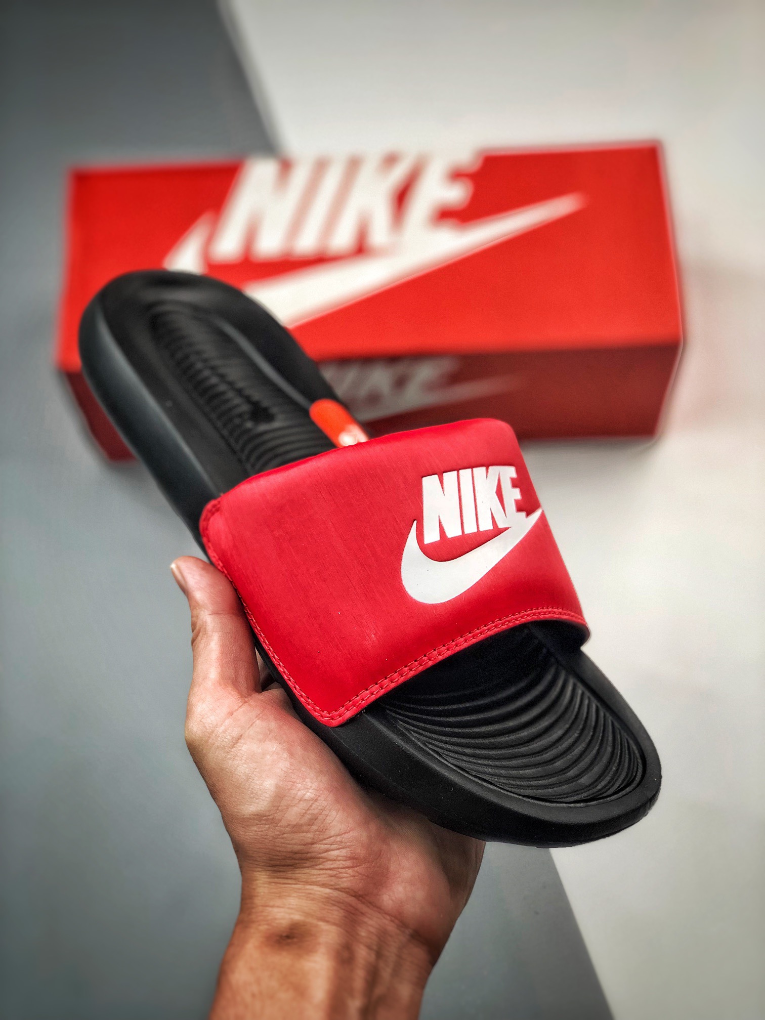 Unisex Fashion Slippers