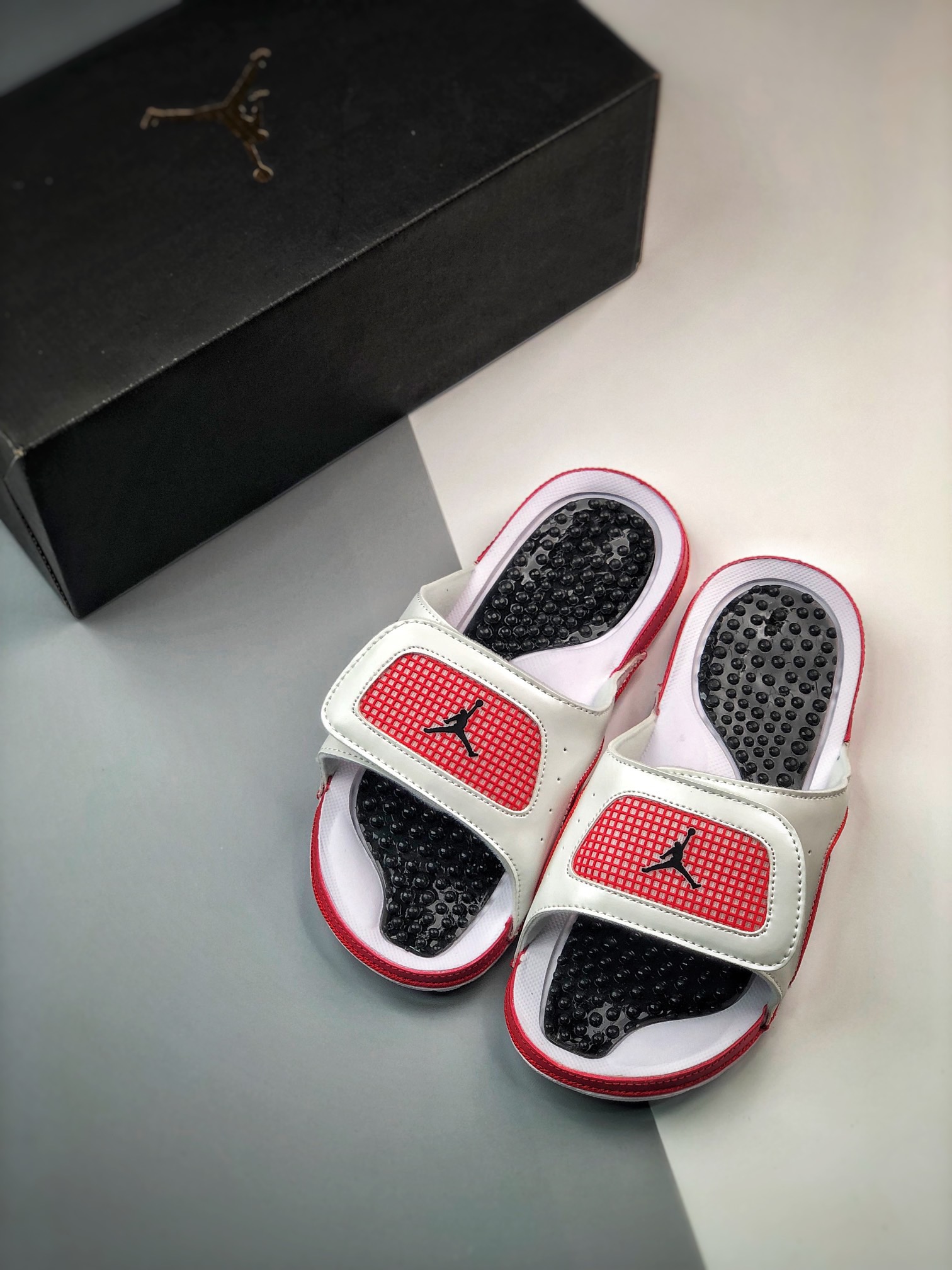 Unisex Fashion Slippers