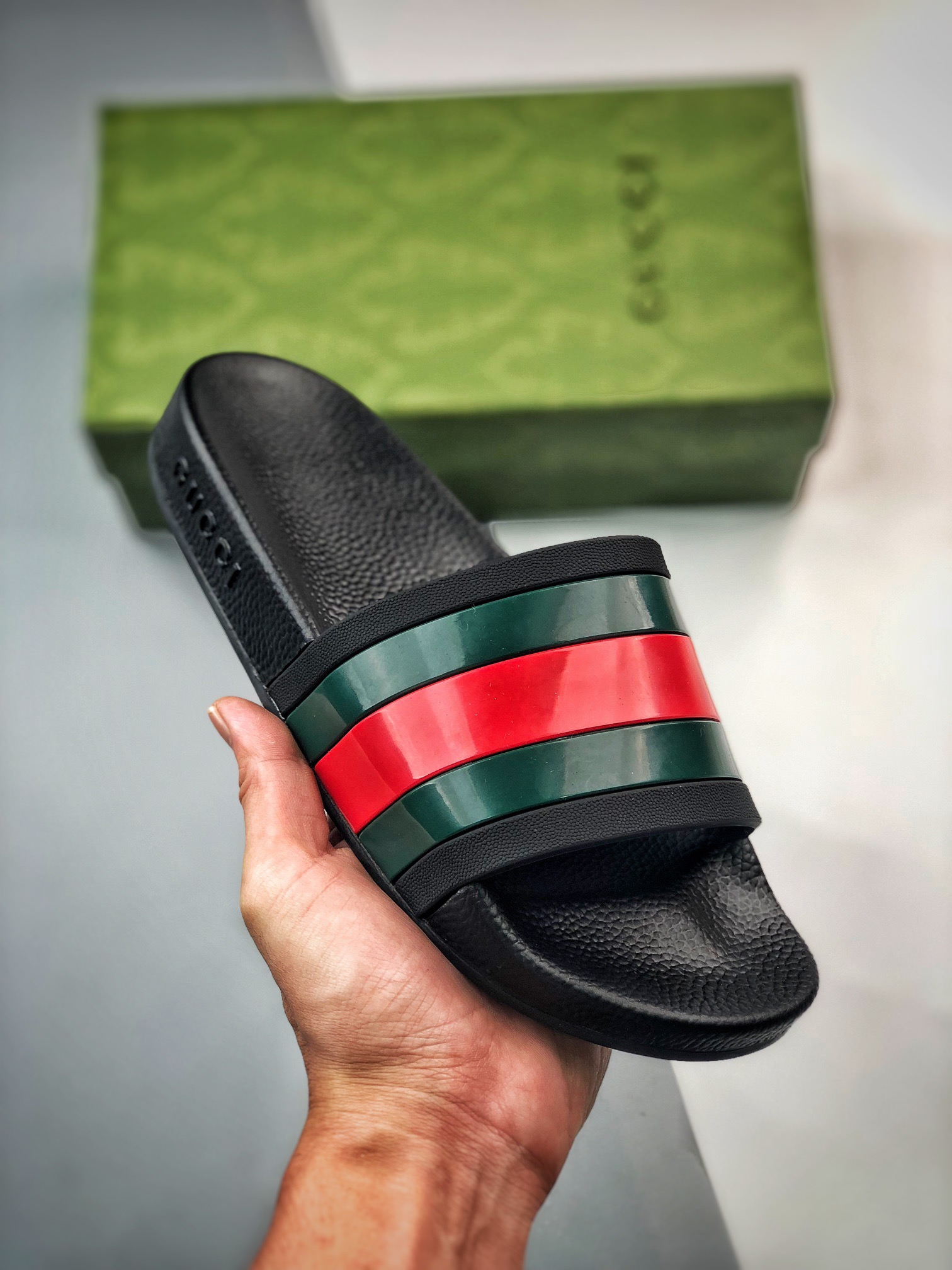 Unisex Fashion Slippers