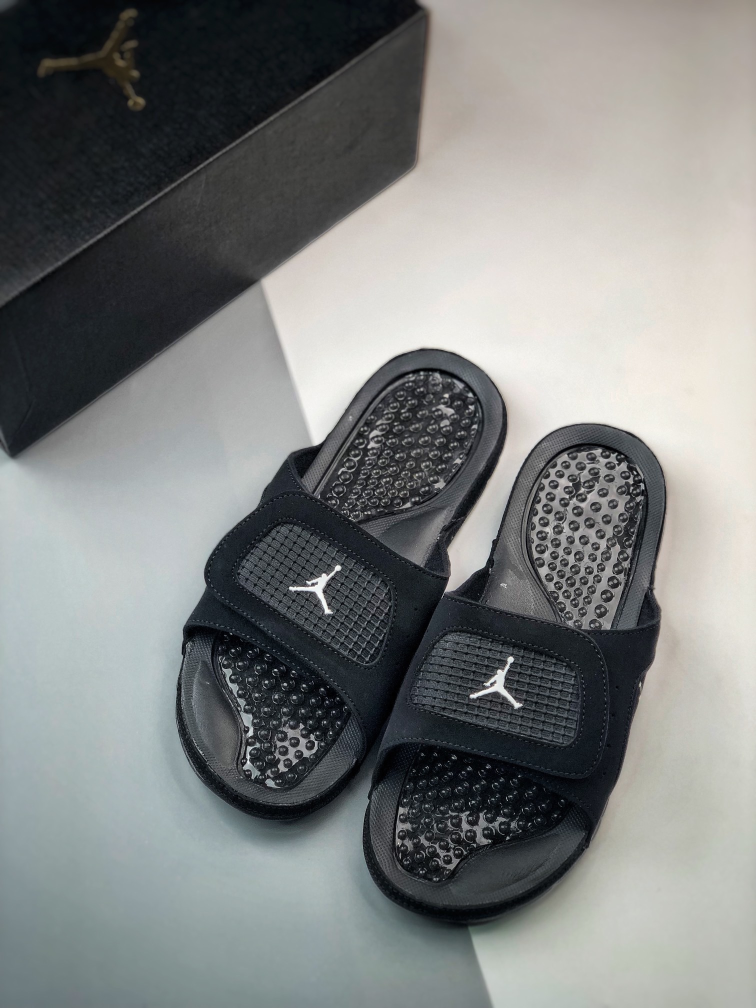 Unisex Fashion Slippers