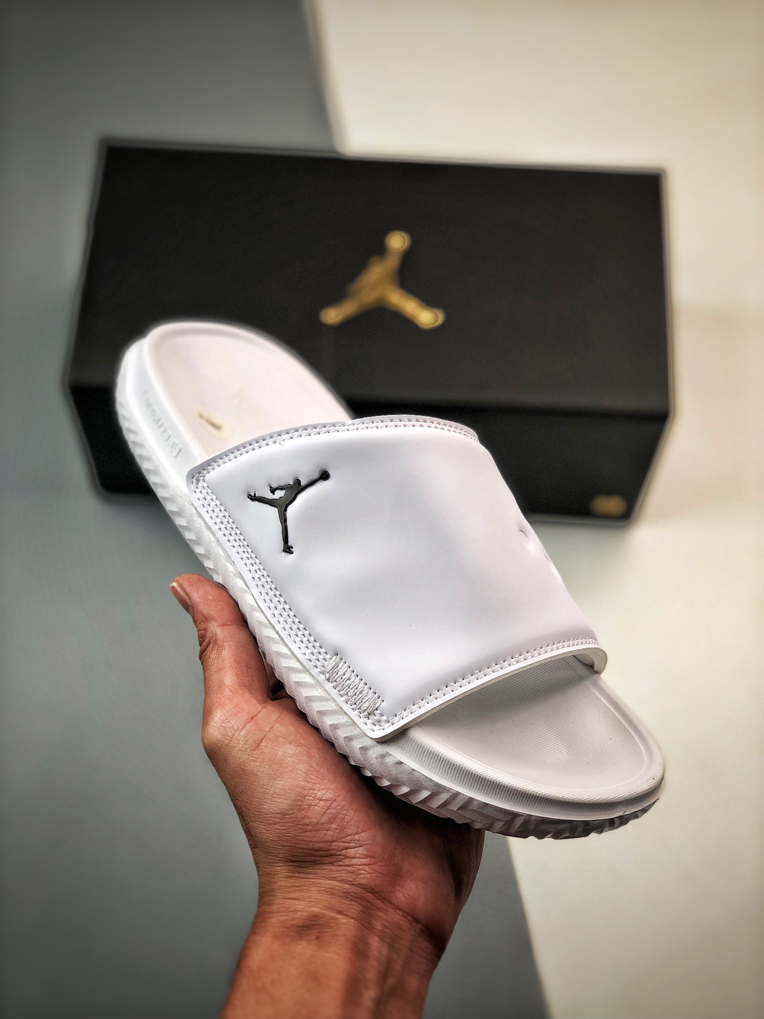 Unisex Fashion Slippers