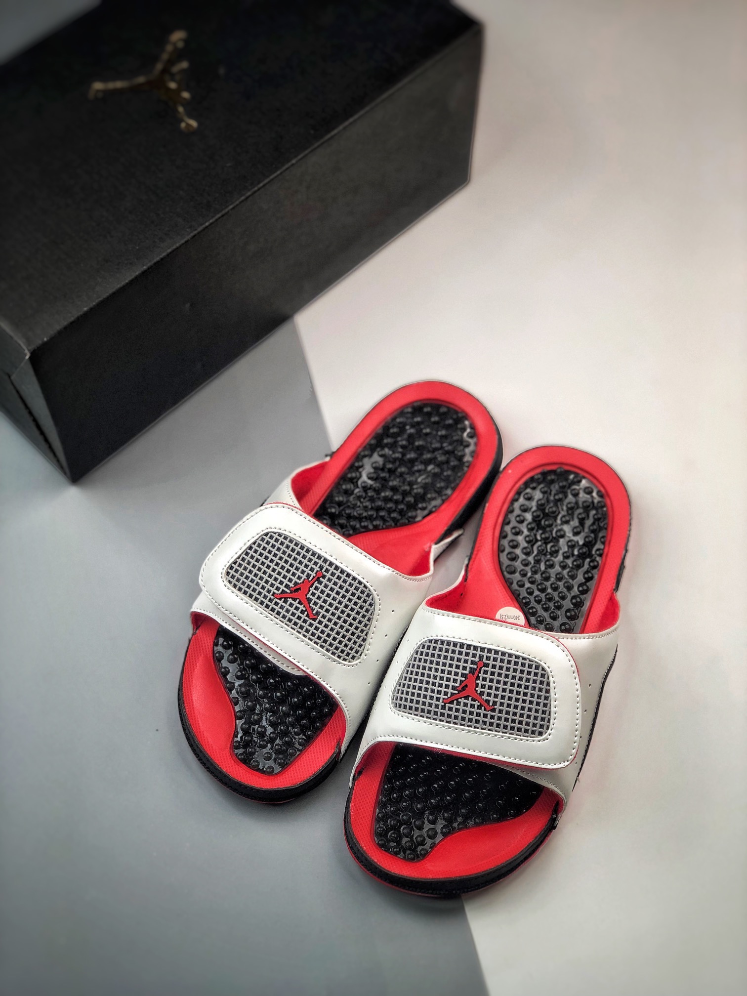 Unisex Fashion Slippers